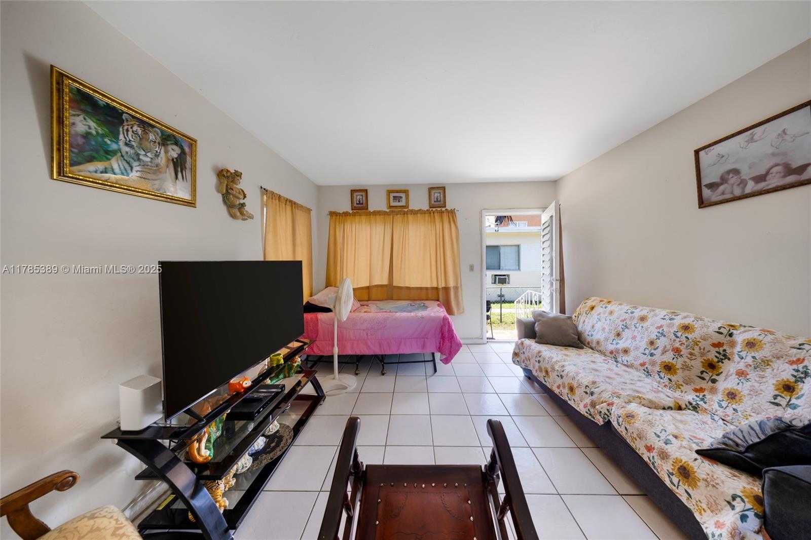 Small Image of 1644 SOUTH WEST 4TH ST, Miami Number 24