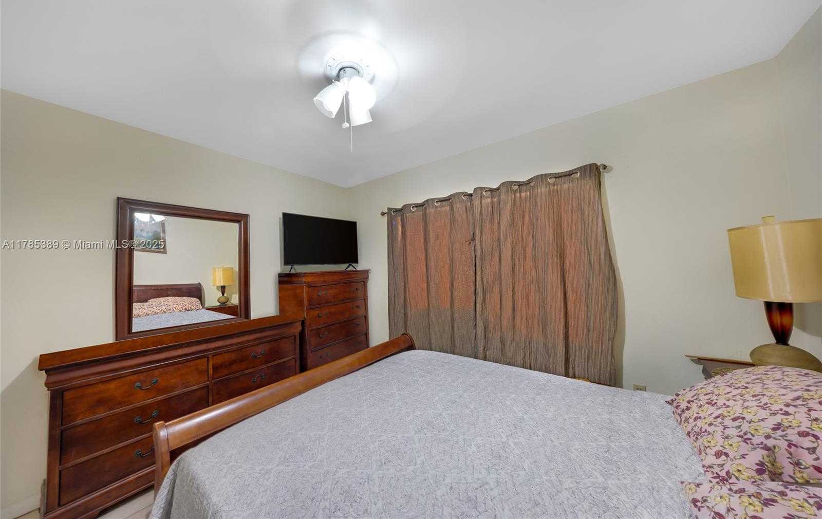 Small Image of 1644 SOUTH WEST 4TH ST, Miami Number 28