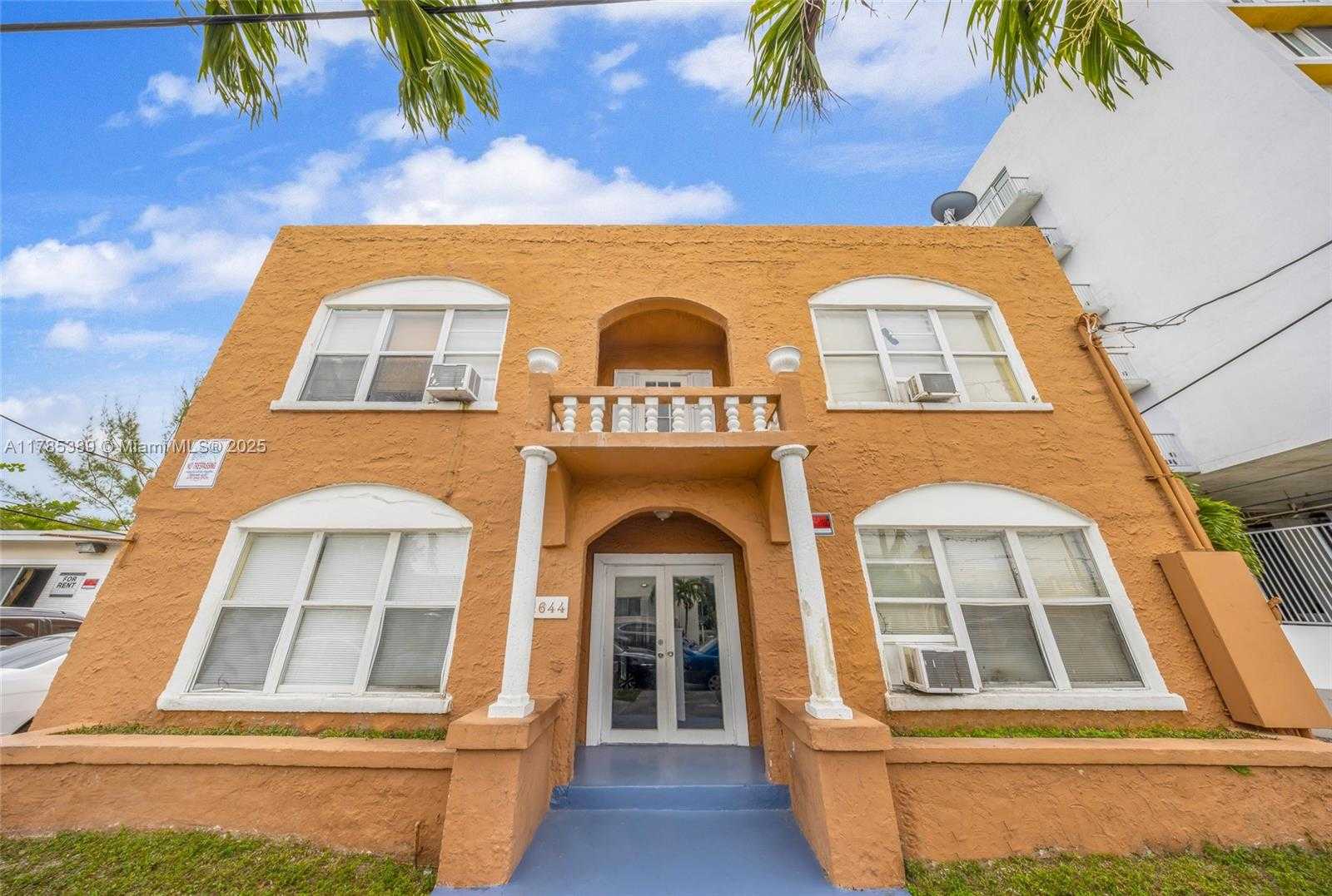 Small Image of 1644 SOUTH WEST 4TH ST, Miami Number 4