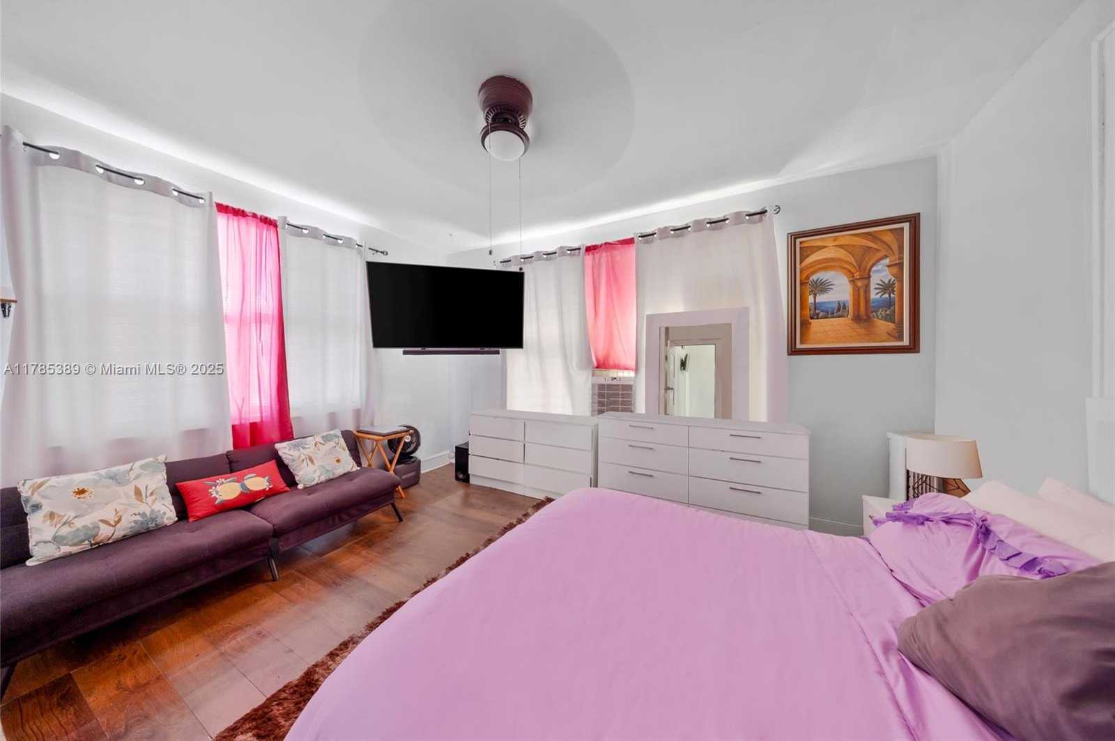 Small Image of 1644 SOUTH WEST 4TH ST, Miami Number 41