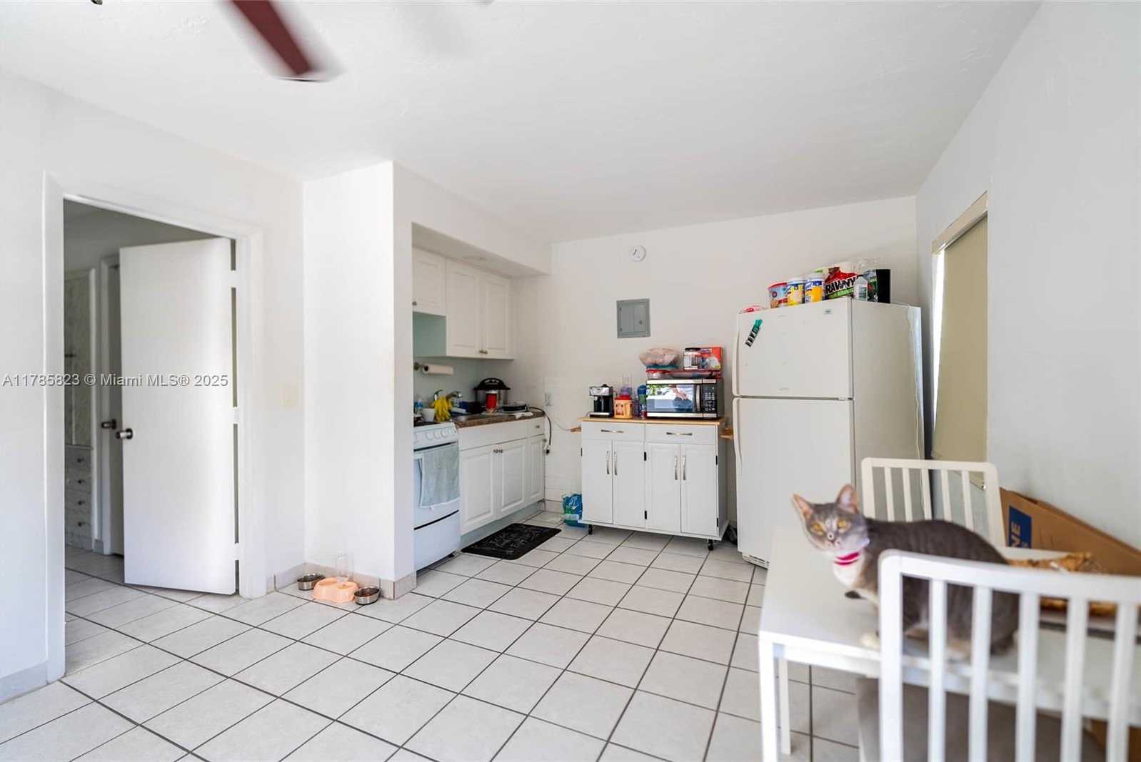 Small Image of 2731 SOUTH WEST 22ND ST, Miami Number 18