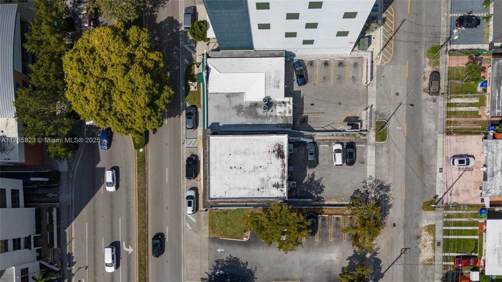 Small Image of 2731 SOUTH WEST 22ND ST, Miami Number 29
