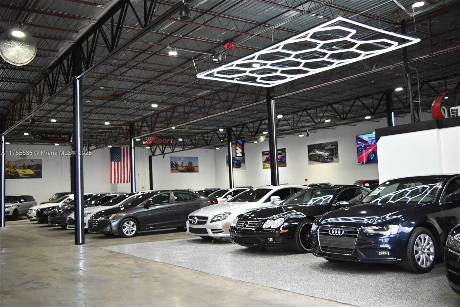 Small Image of 4200 NORTH WEST 72ND AVE, Miami Number 11