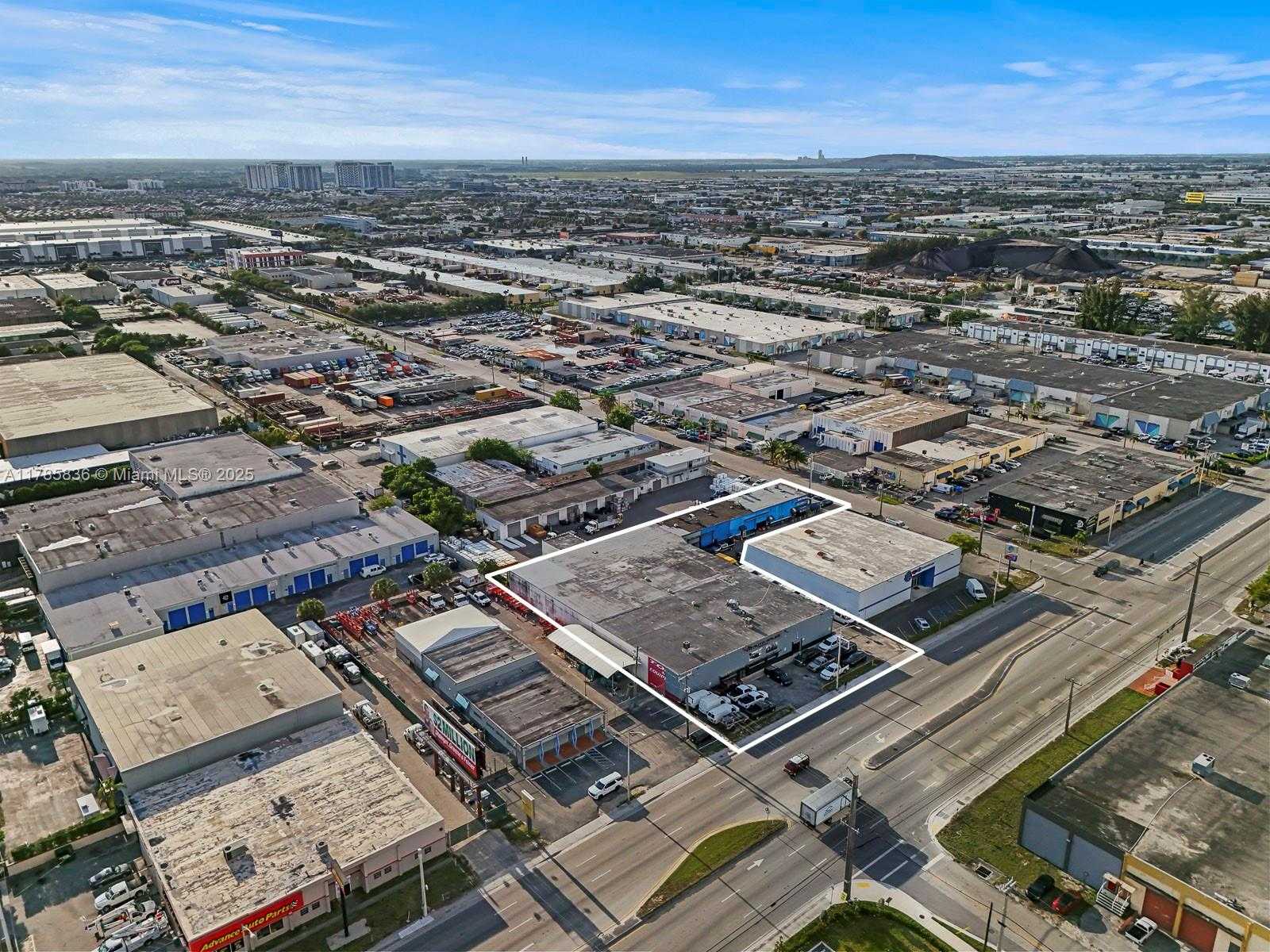 Small Image of 4200 NORTH WEST 72ND AVE, Miami Number 25