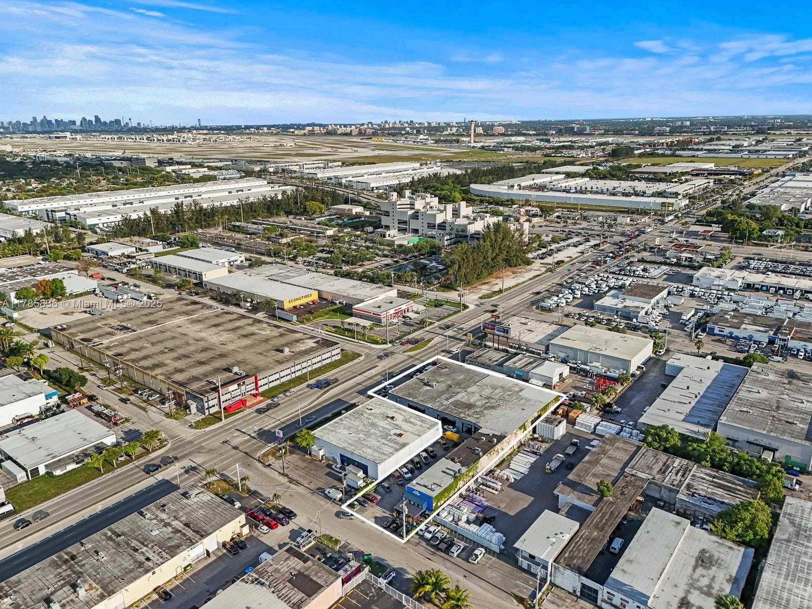 Small Image of 4200 NORTH WEST 72ND AVE, Miami Number 27