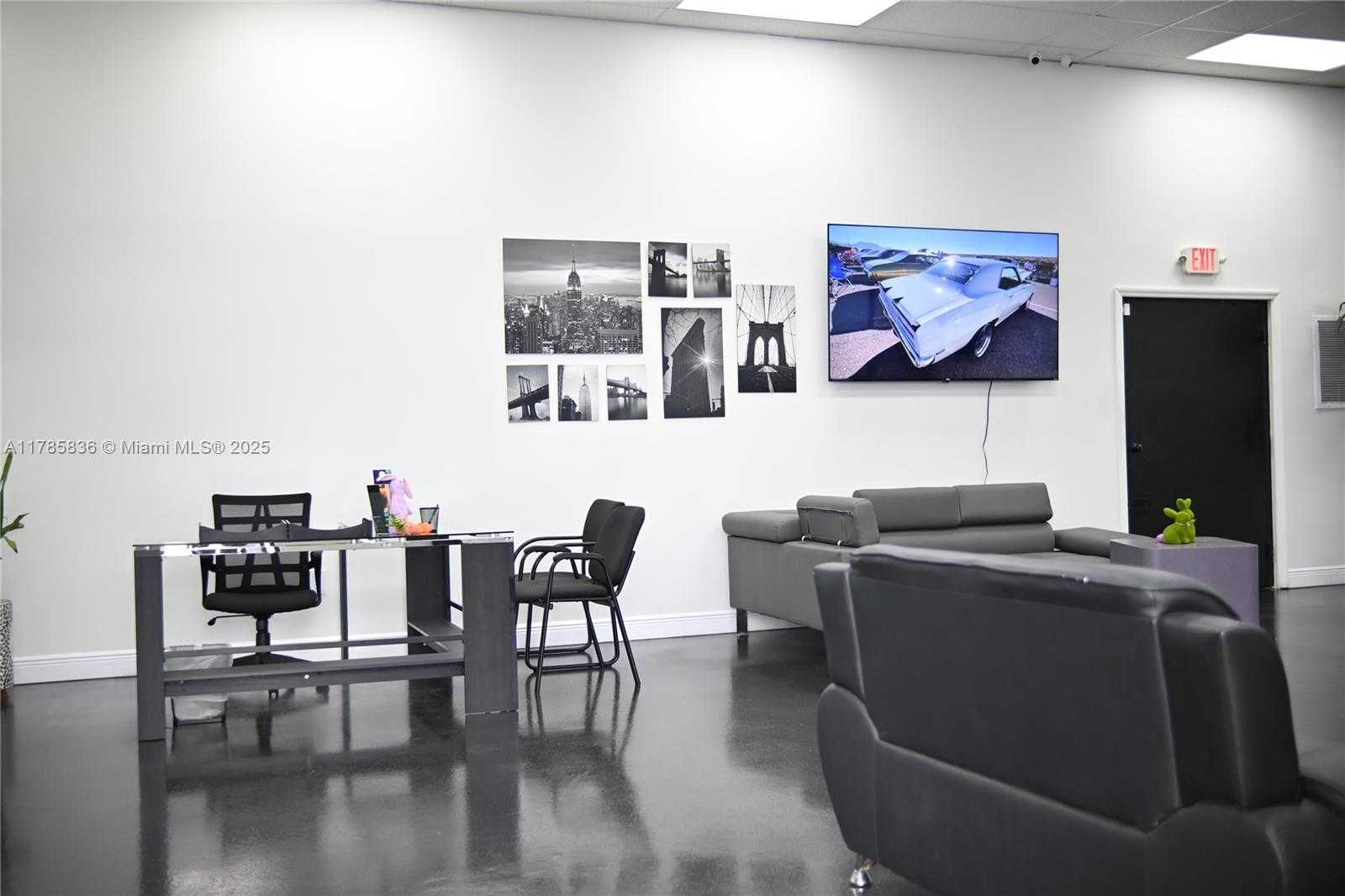 Small Image of 4200 NORTH WEST 72ND AVE, Miami Number 9