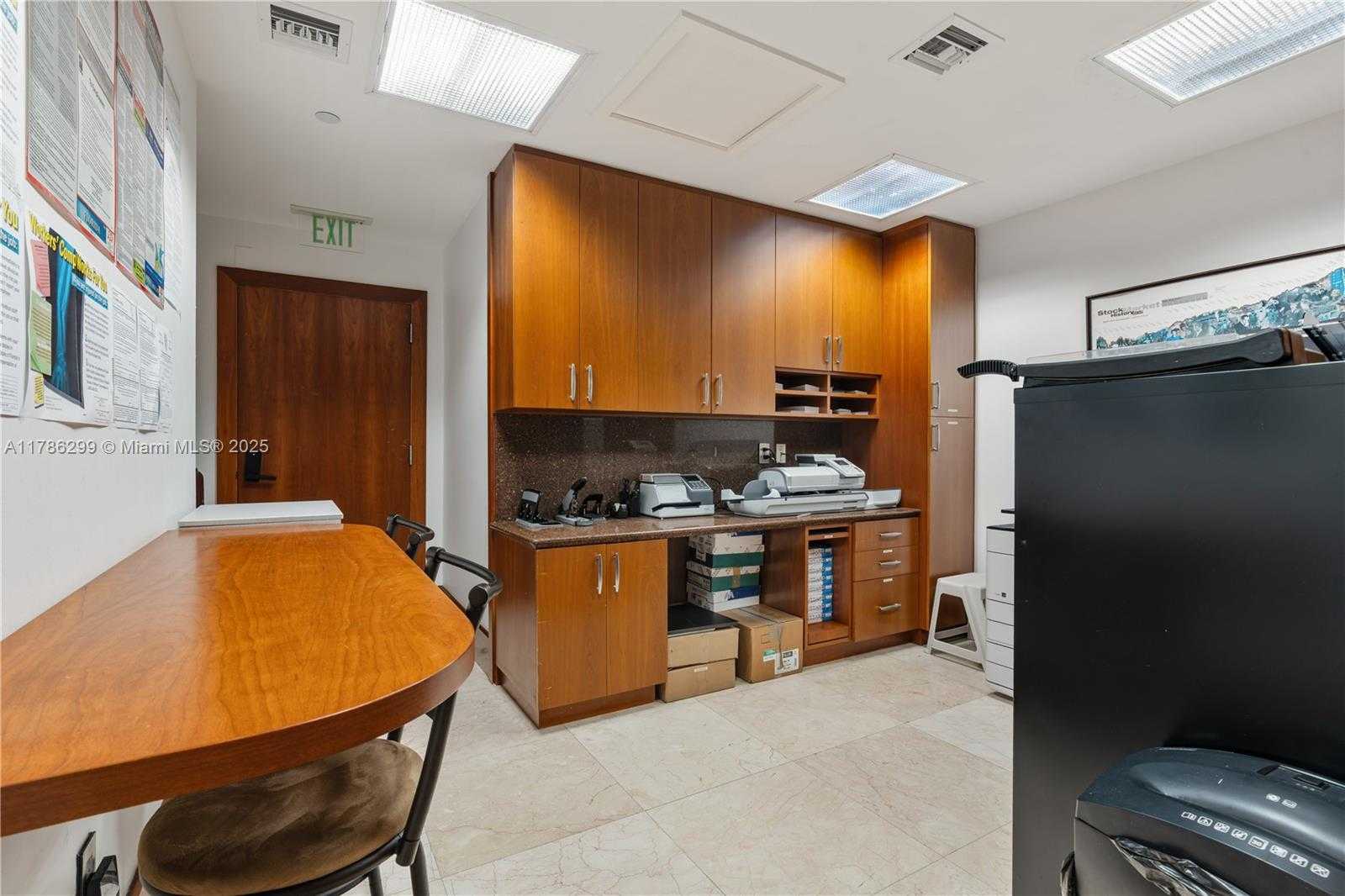Small Image of 1110 BRICKELL AVE #515, Miami Number 14