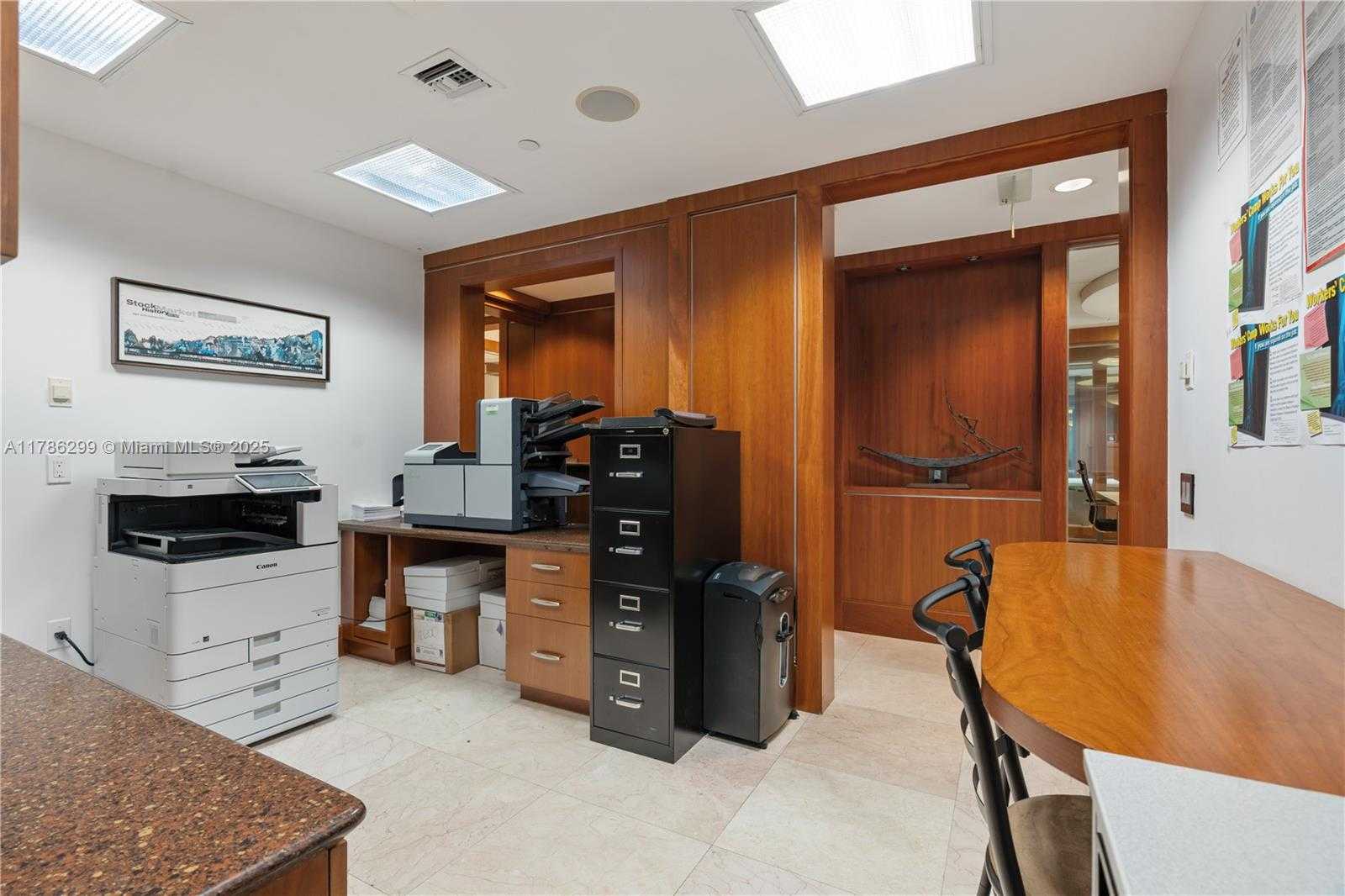 Small Image of 1110 BRICKELL AVE #515, Miami Number 17