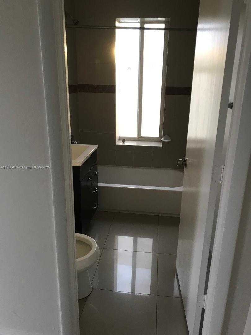 Small Image of 440 SOUTH WEST 5TH AVE, Miami Number 26