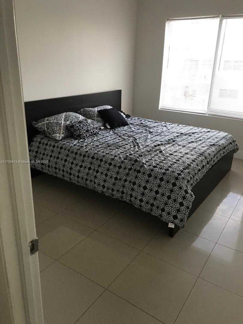 Small Image of 440 SOUTH WEST 5TH AVE, Miami Number 27