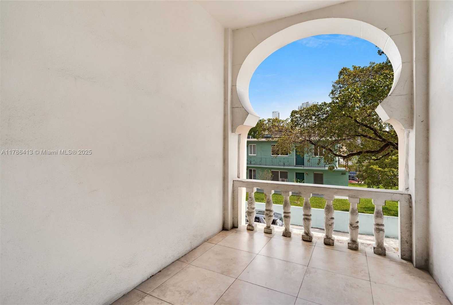 Small Image of 440 SOUTH WEST 5TH AVE, Miami Number 9