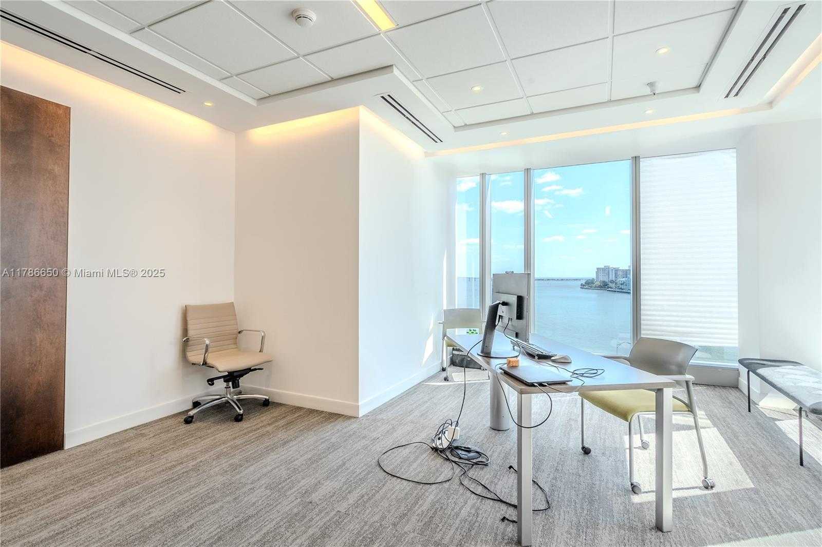 Small Image of 501 BRICKELL KEY DR #600-700, Miami Number 10