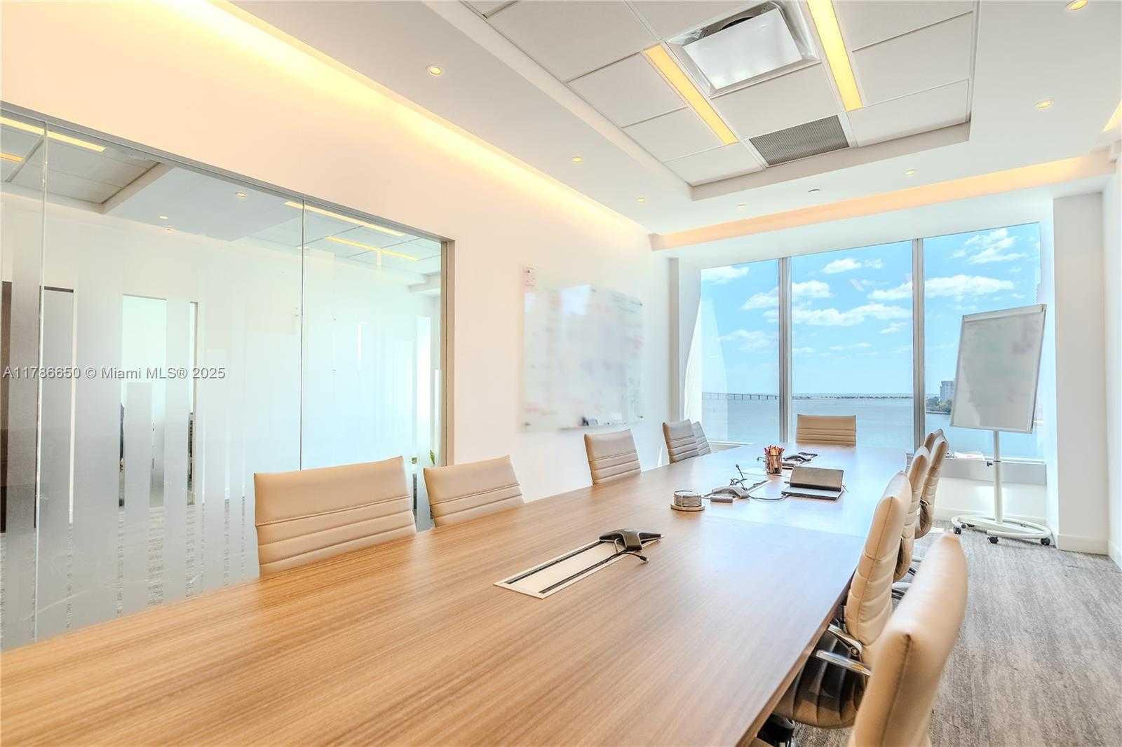 Small Image of 501 BRICKELL KEY DR #600-700, Miami Number 27