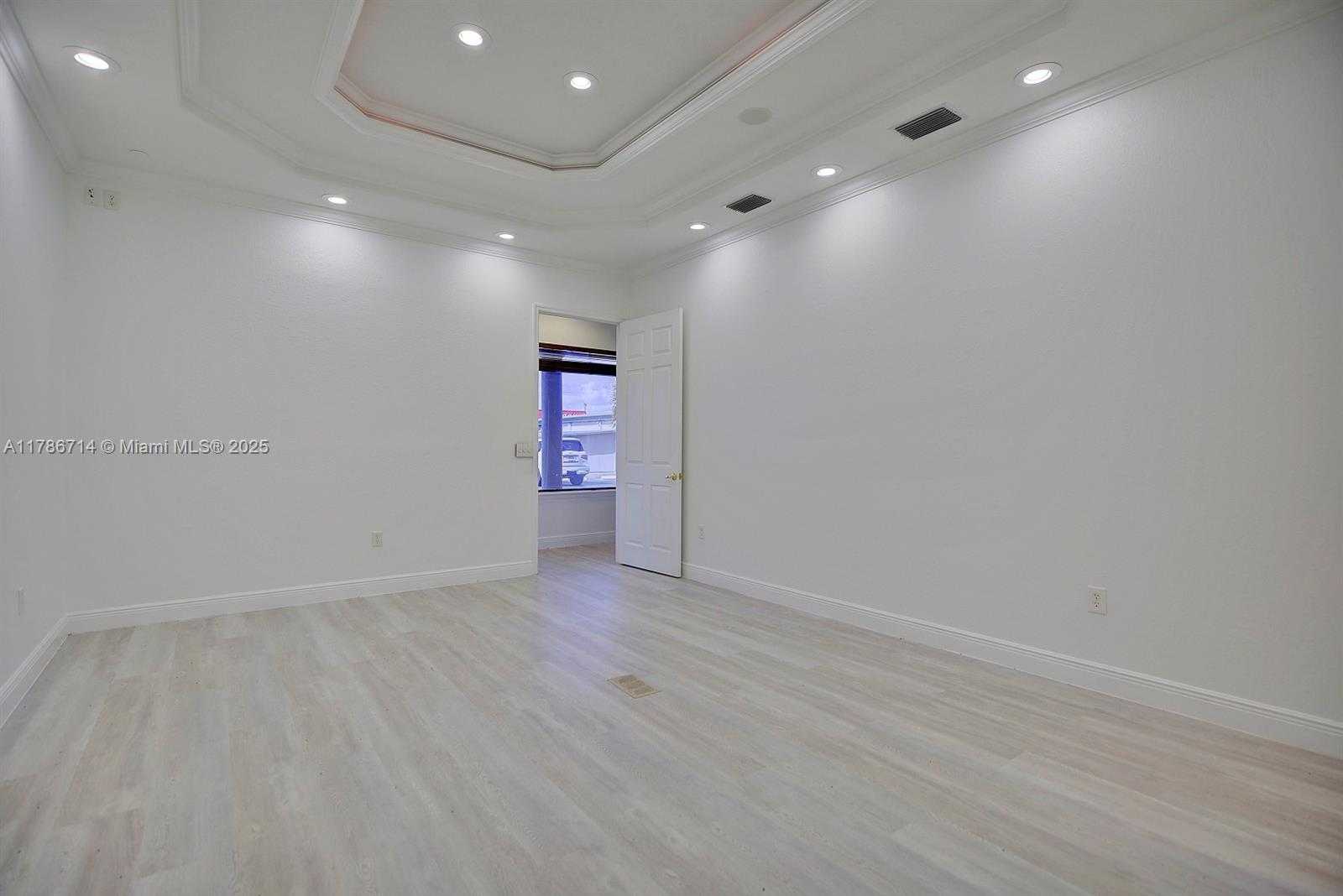 Small Image of 2155 US HIGHWAY S, Sebring Number 15