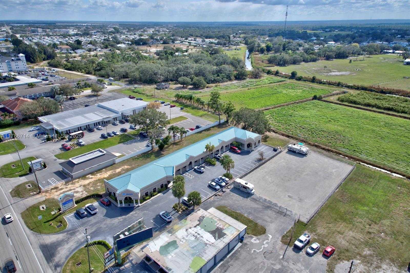 Small Image of 2155 US HIGHWAY S, Sebring Number 24