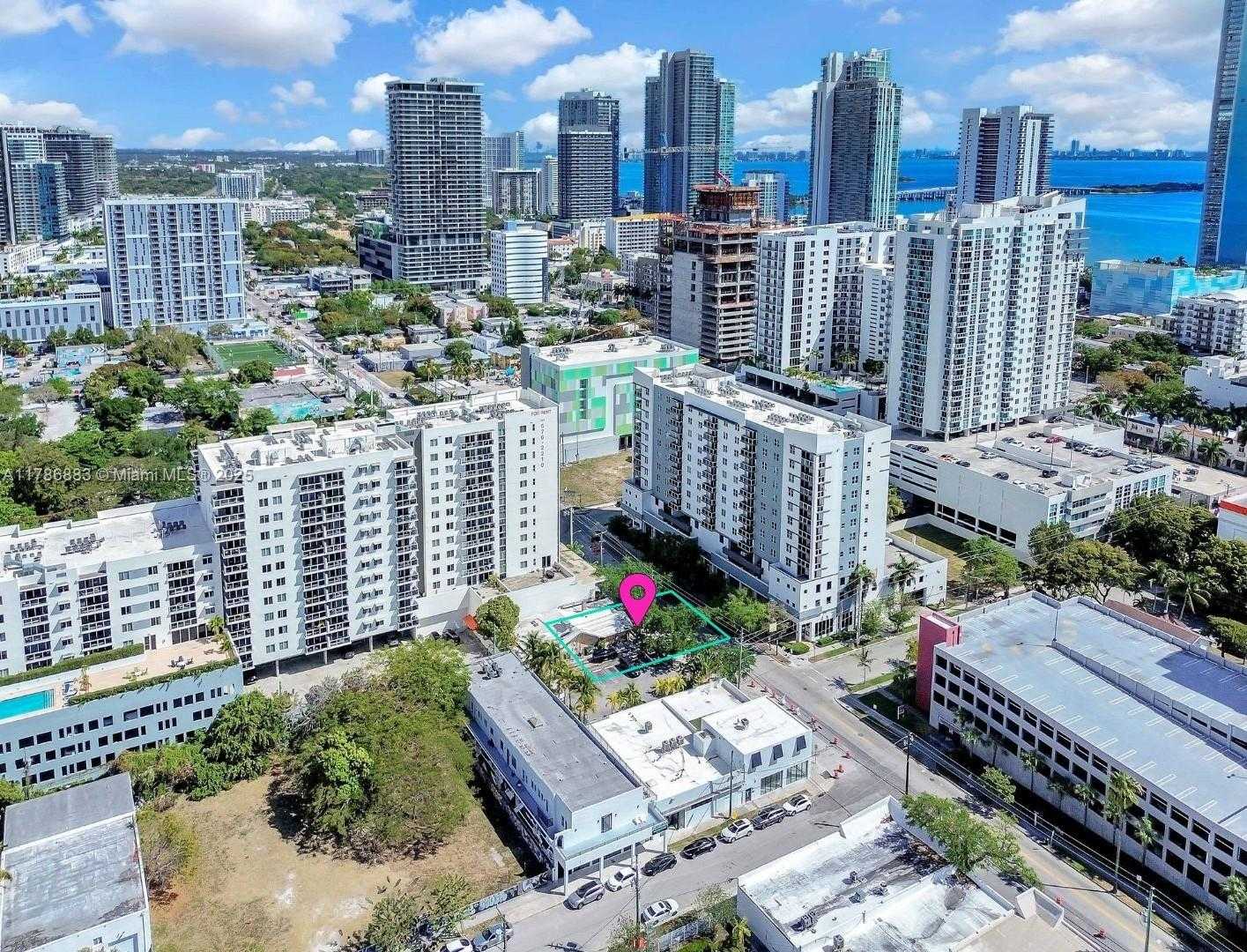 Small Image of 2426 NORTH EAST 2ND AVE, Miami Number 6