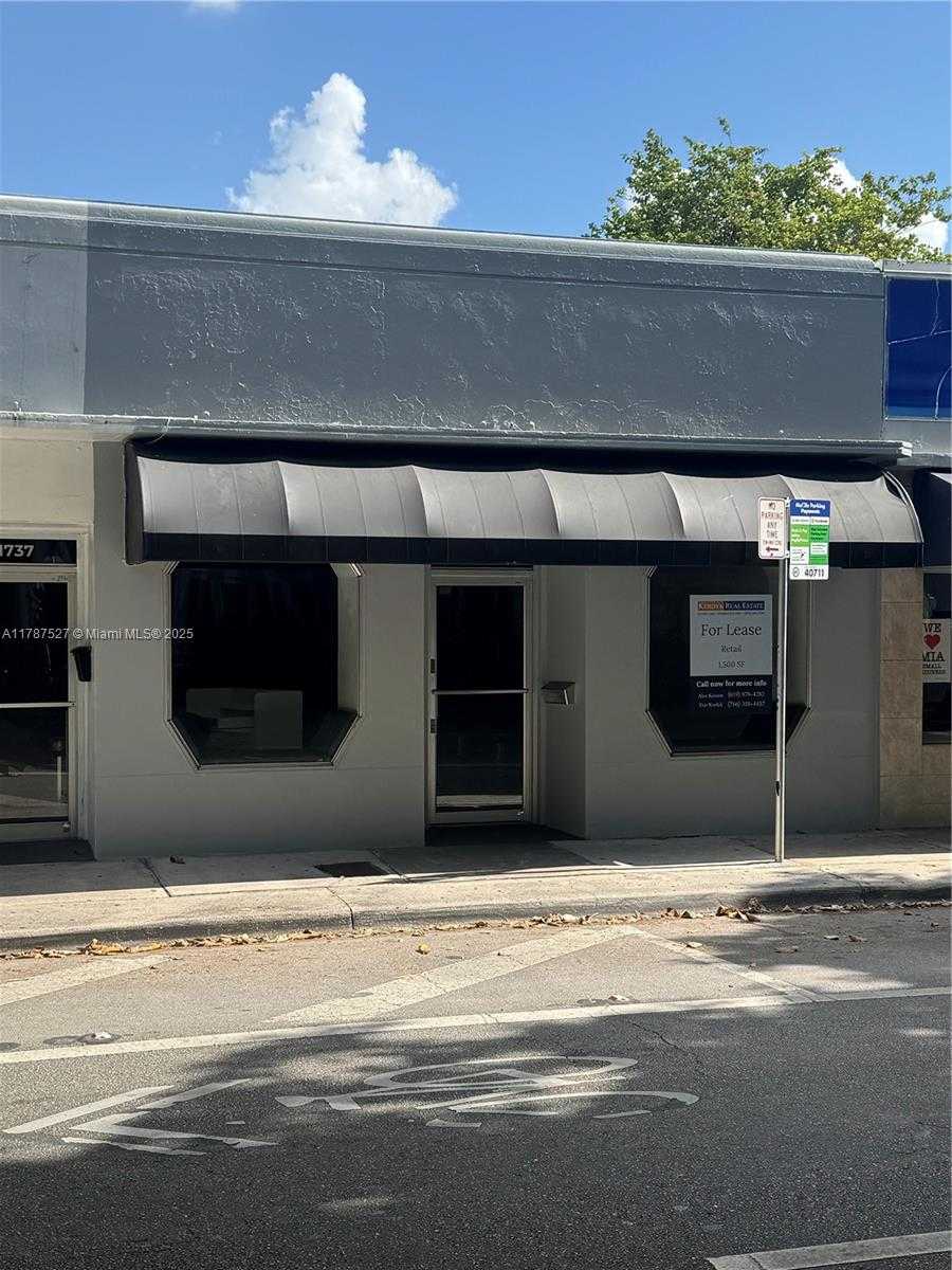 Small Image of 1735 SOUTH WEST 22ND ST, Miami Number 2