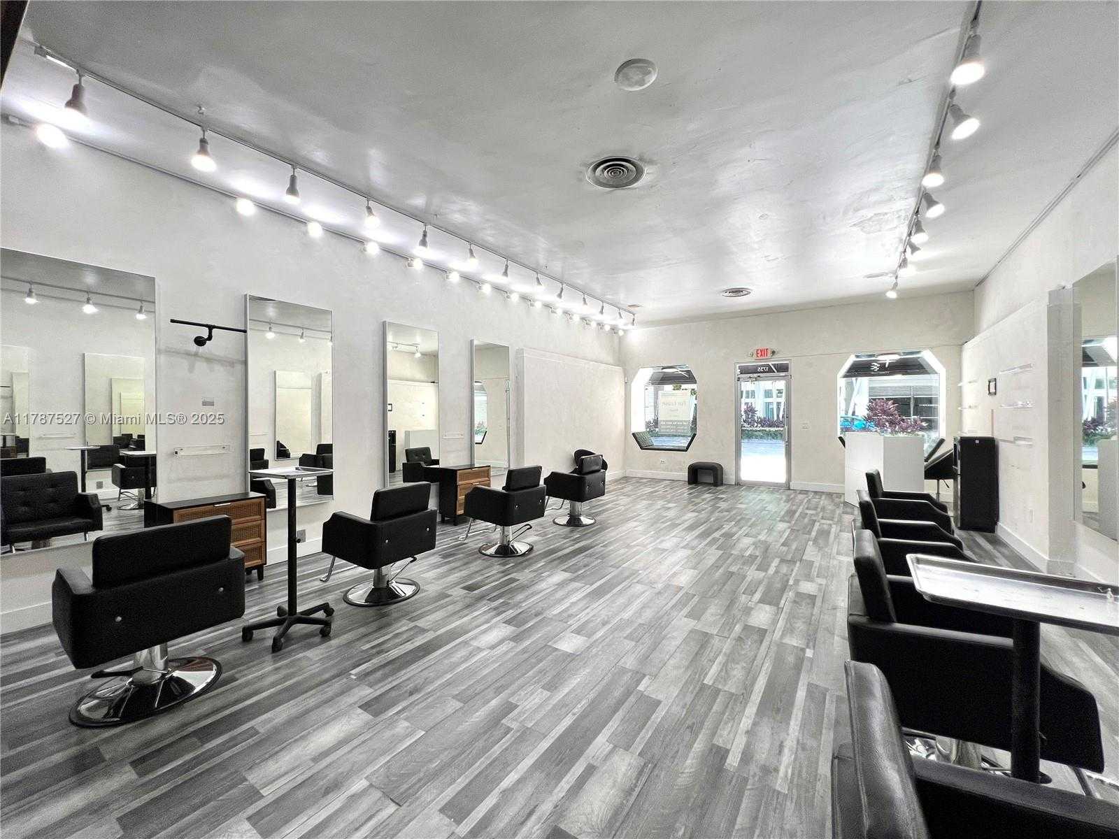 Small Image of 1735 SOUTH WEST 22ND ST, Miami Number 3