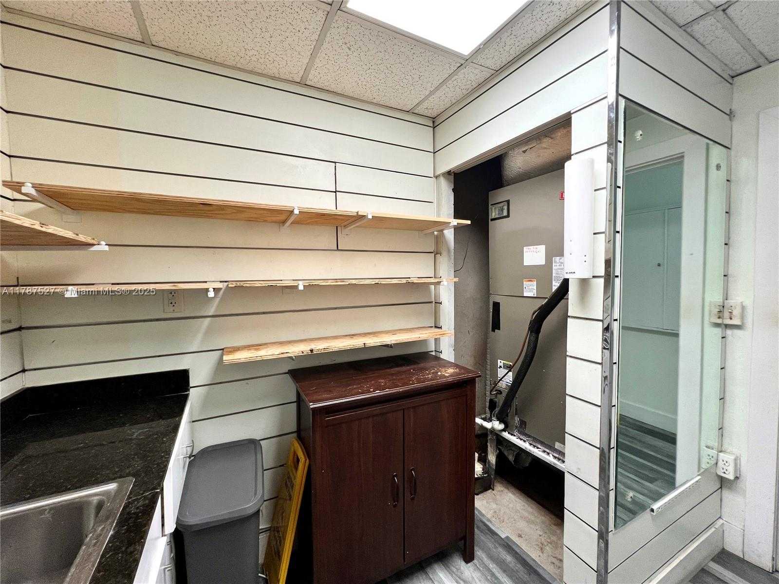 Small Image of 1735 SOUTH WEST 22ND ST, Miami Number 9