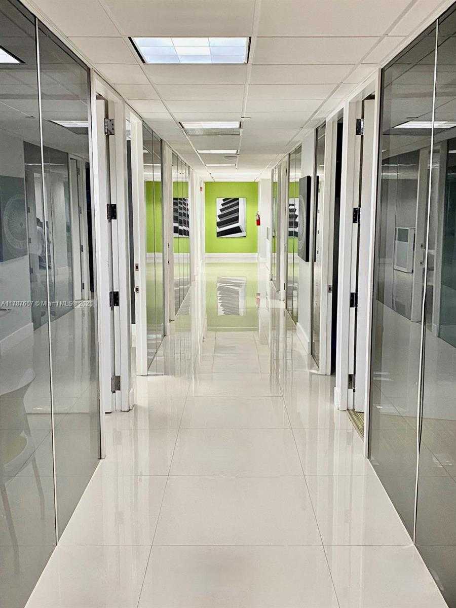 Small Image of 2100 PONCE DE LEON BLVD #1260, Coral Gables Number 3