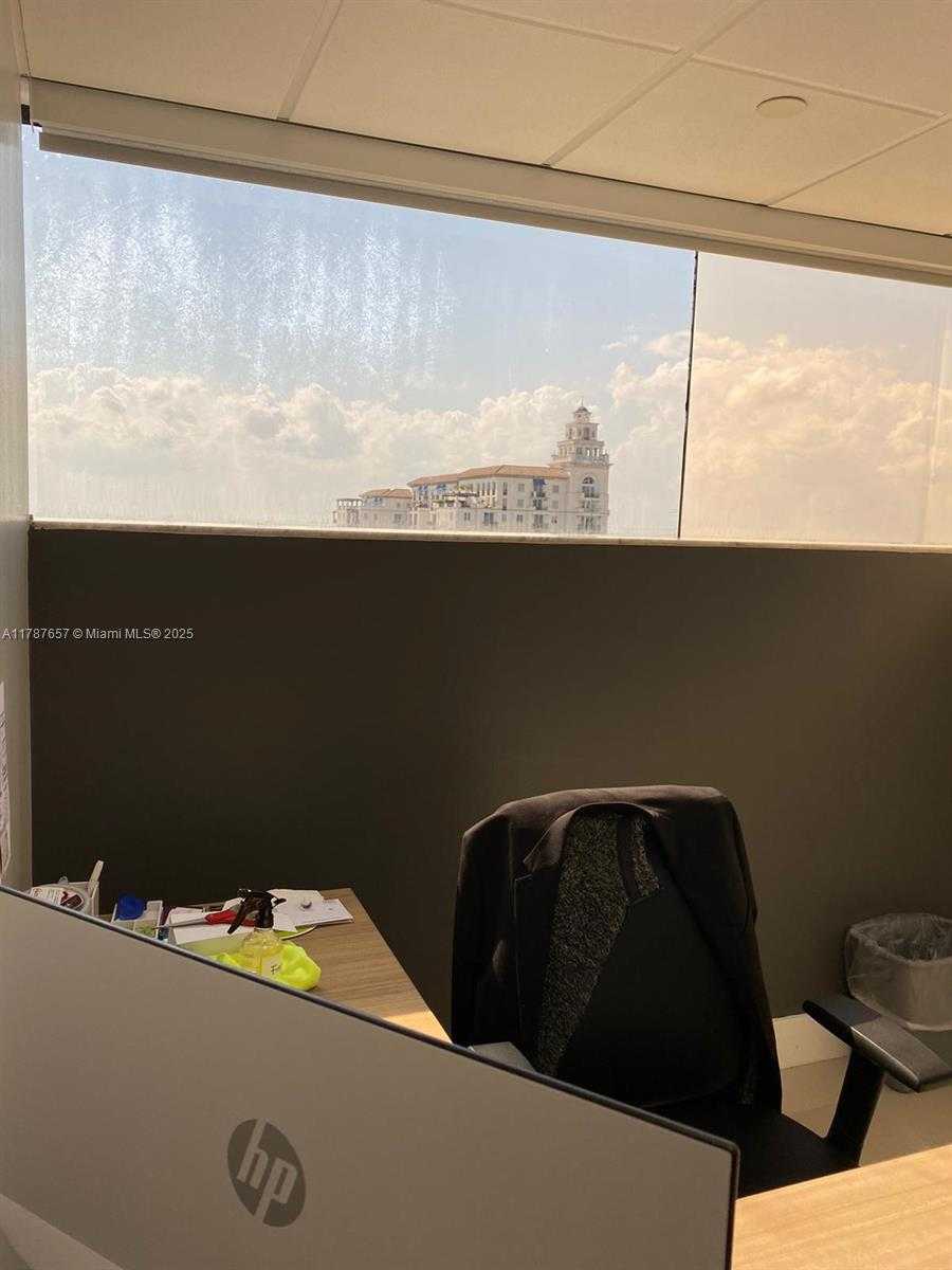 Small Image of 2100 PONCE DE LEON BLVD #1260, Coral Gables Number 7