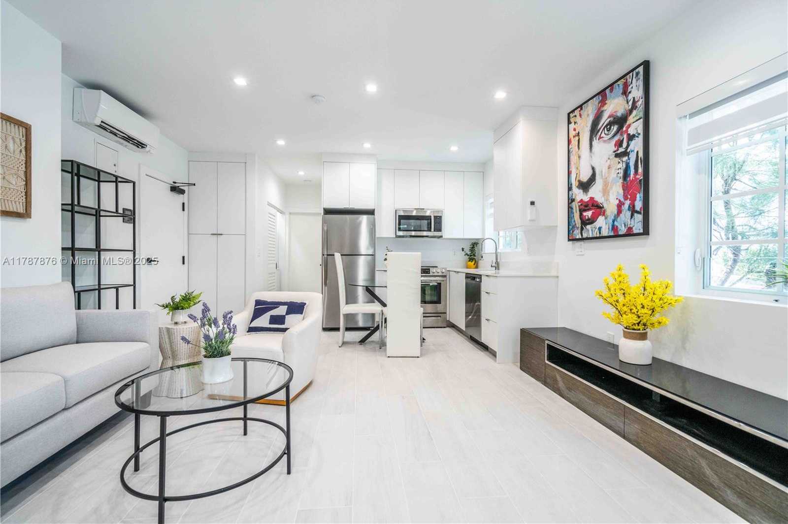 Small Image of 960 JEFFERSON AVE, Miami Beach Number 12
