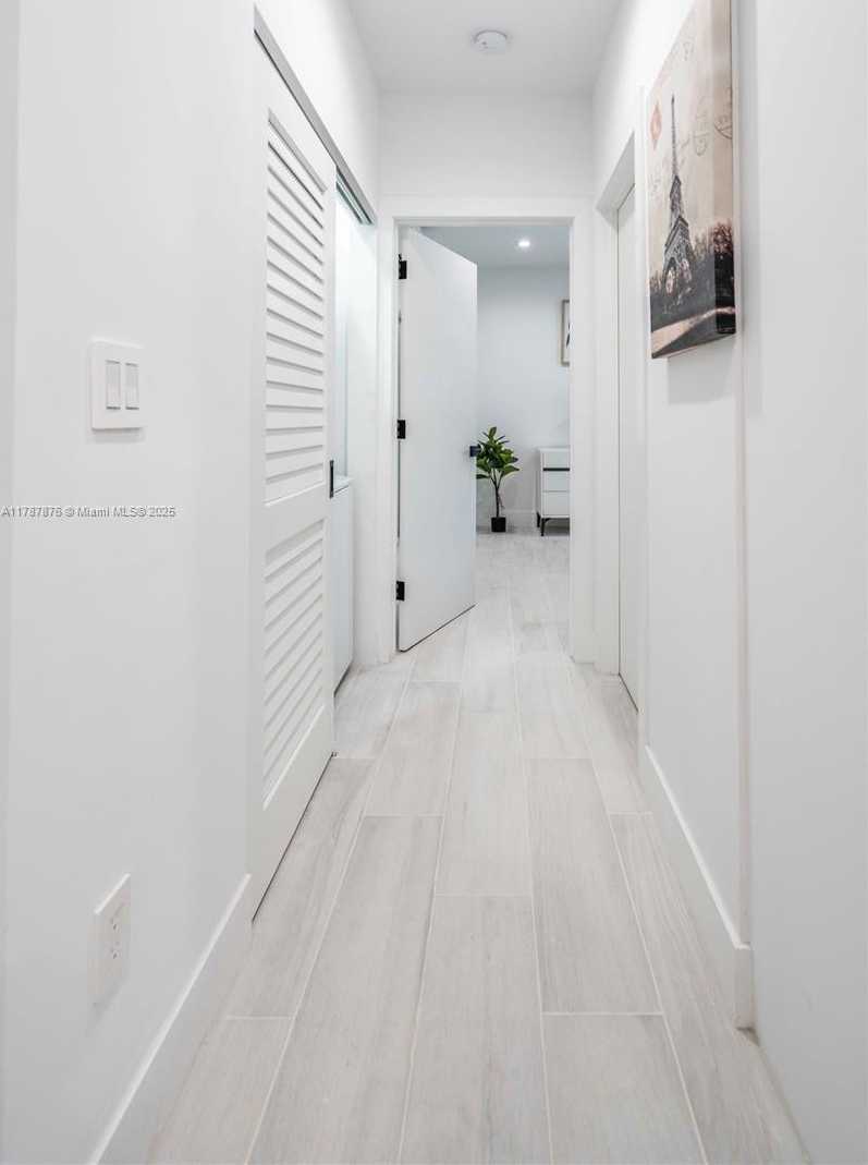 Small Image of 960 JEFFERSON AVE, Miami Beach Number 13