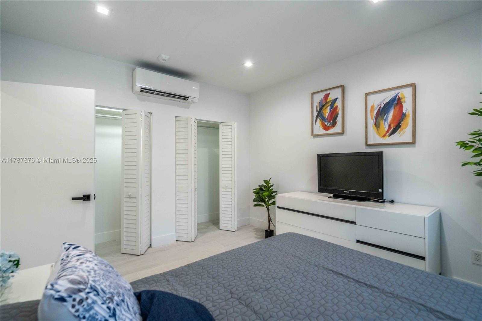 Small Image of 960 JEFFERSON AVE, Miami Beach Number 19