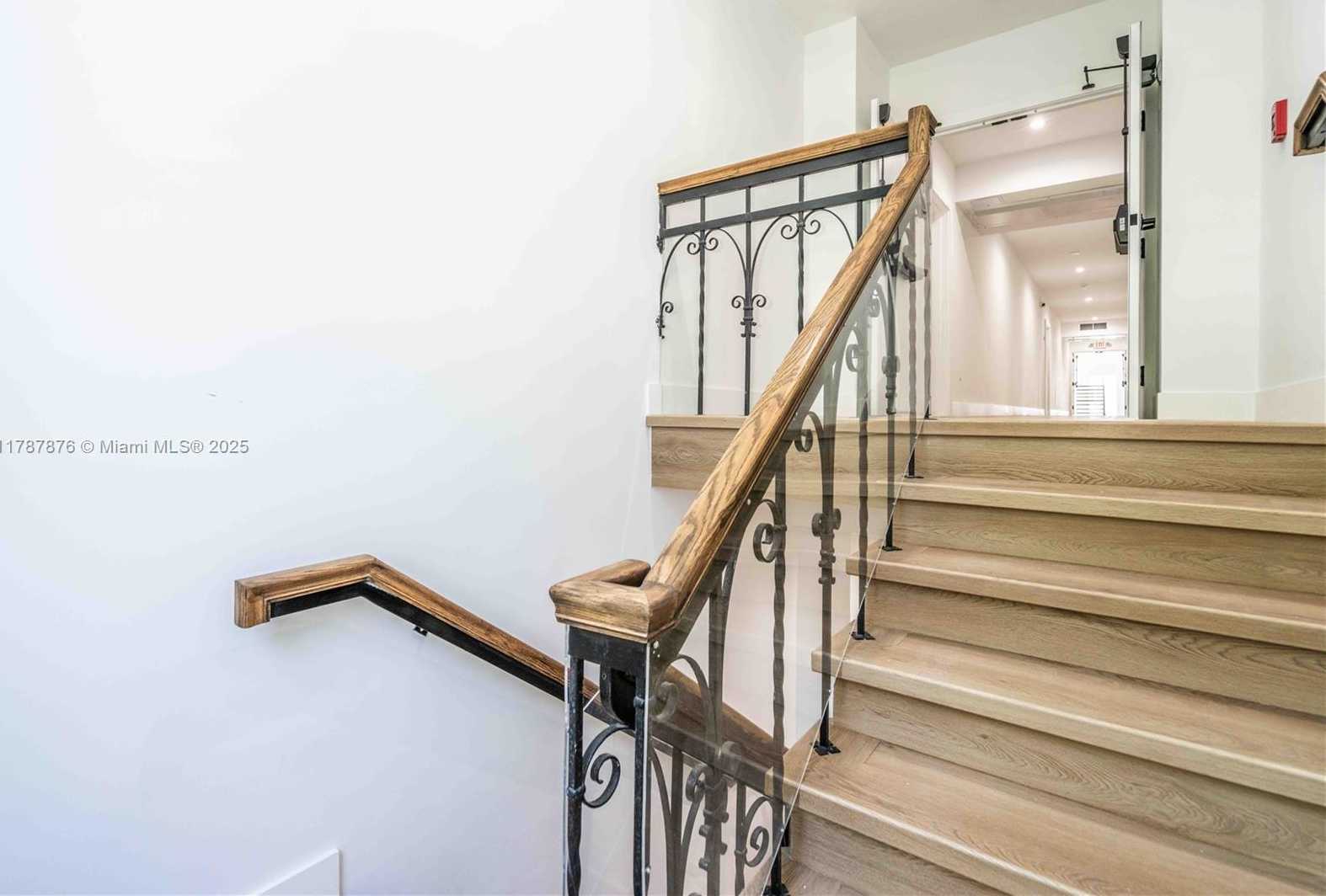 Small Image of 960 JEFFERSON AVE, Miami Beach Number 20