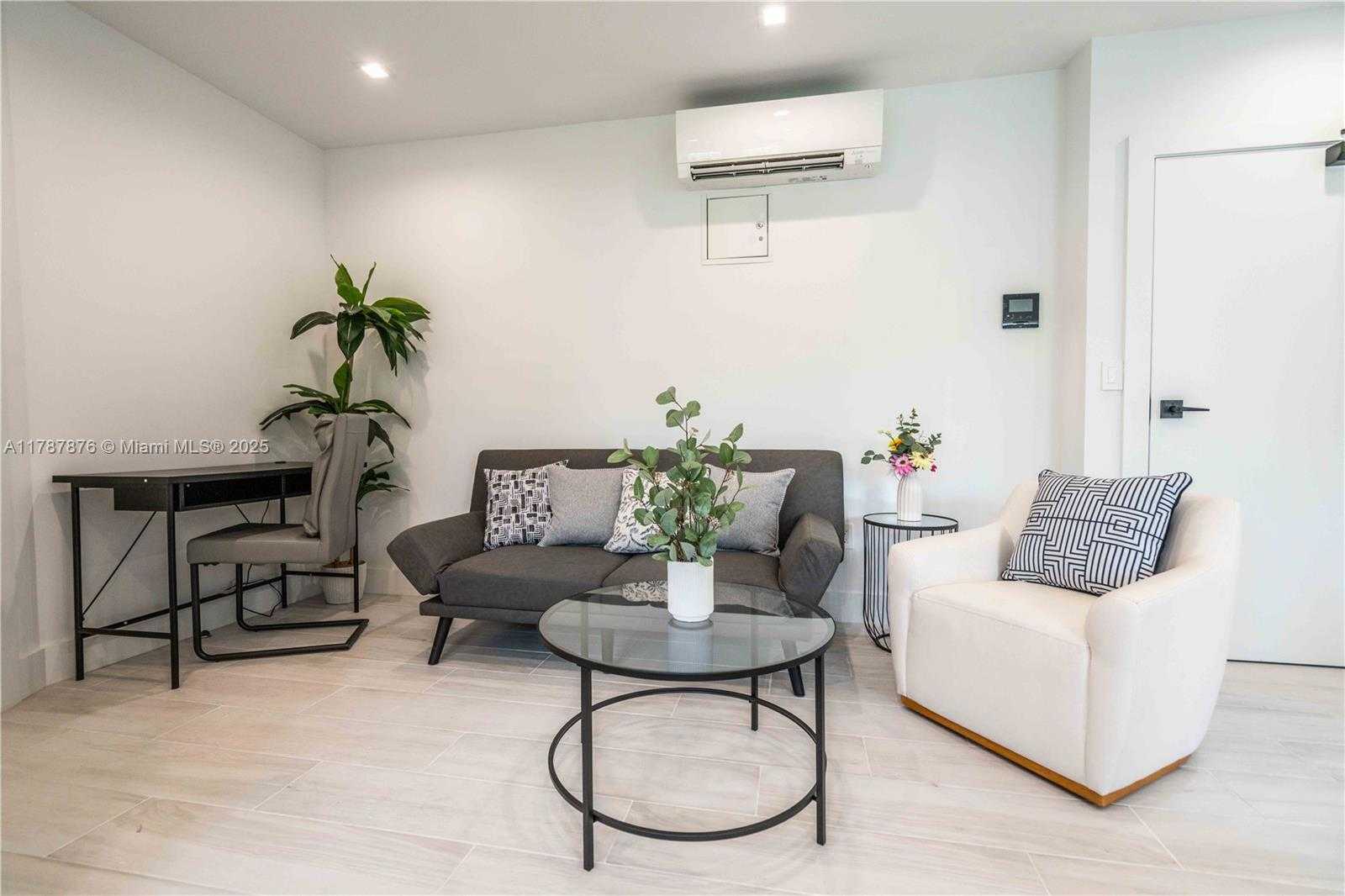 Small Image of 960 JEFFERSON AVE, Miami Beach Number 23