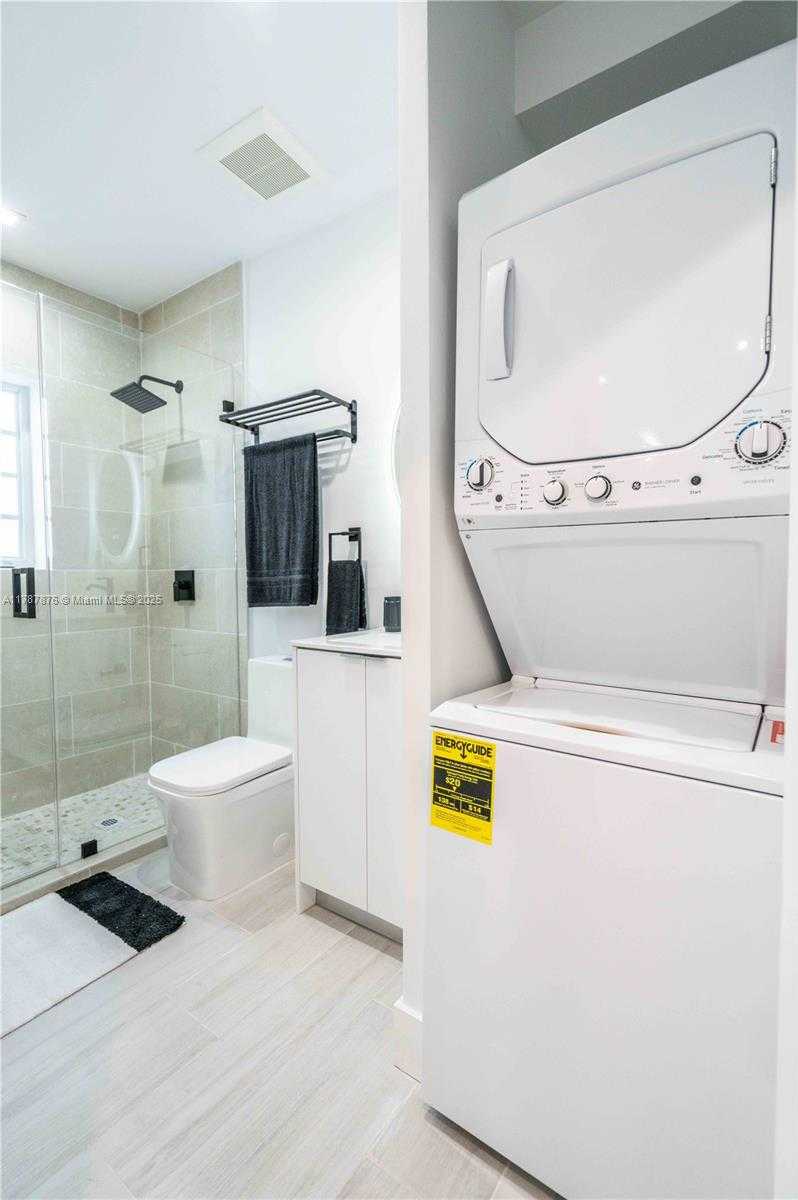 Small Image of 960 JEFFERSON AVE, Miami Beach Number 26