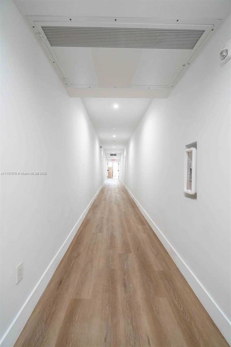 Small Image of 960 JEFFERSON AVE, Miami Beach Number 6