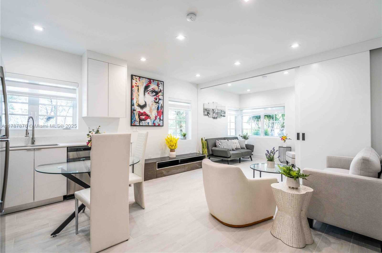 Small Image of 960 JEFFERSON AVE, Miami Beach Number 7