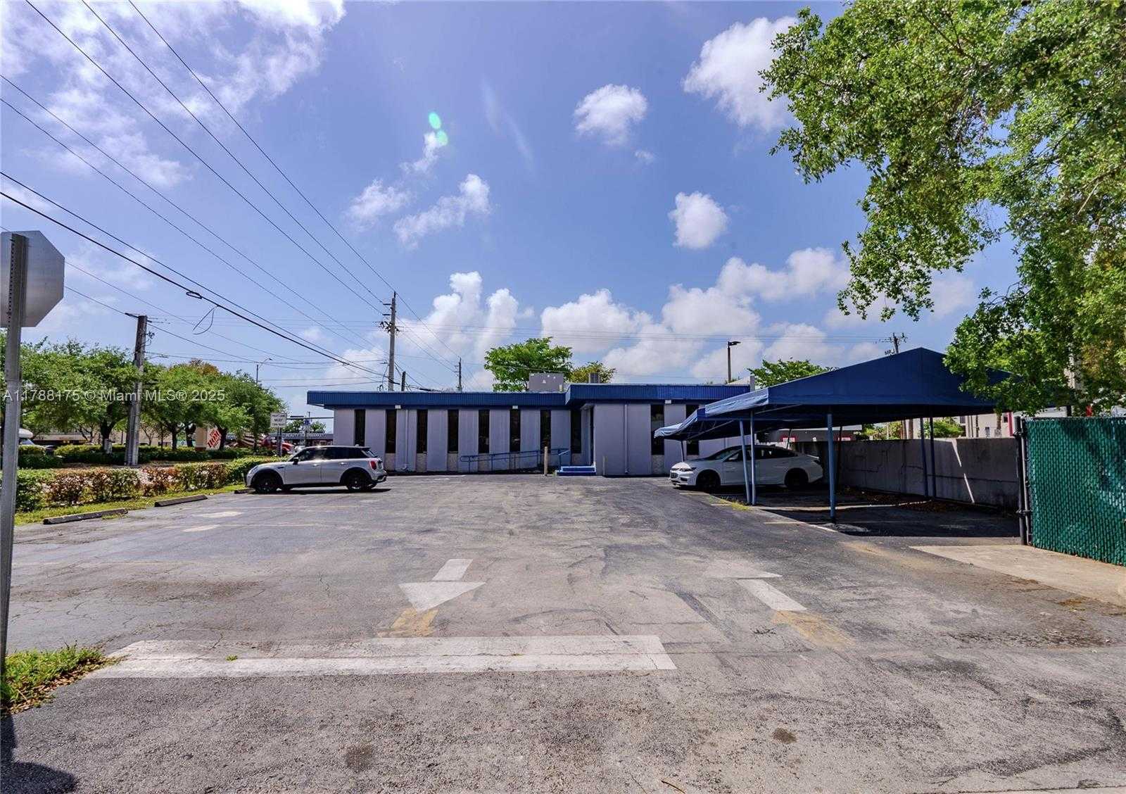 Small Image of 16350 NORTH EAST 12TH AVE, North Miami Beach Number 12