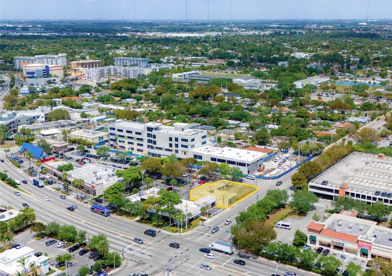 Small Image of 16350 NORTH EAST 12TH AVE, North Miami Beach Number 14