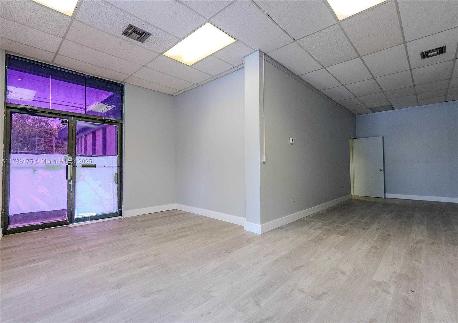 Small Image of 16350 NORTH EAST 12TH AVE, North Miami Beach Number 4