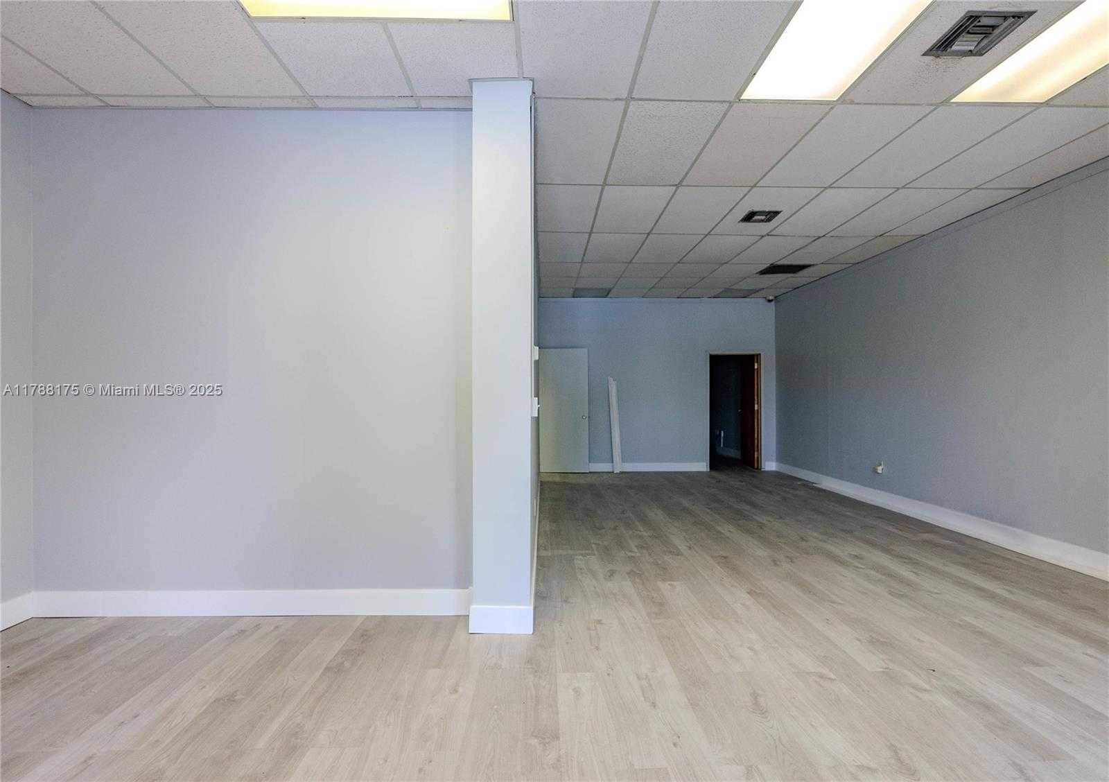 Small Image of 16350 NORTH EAST 12TH AVE, North Miami Beach Number 7