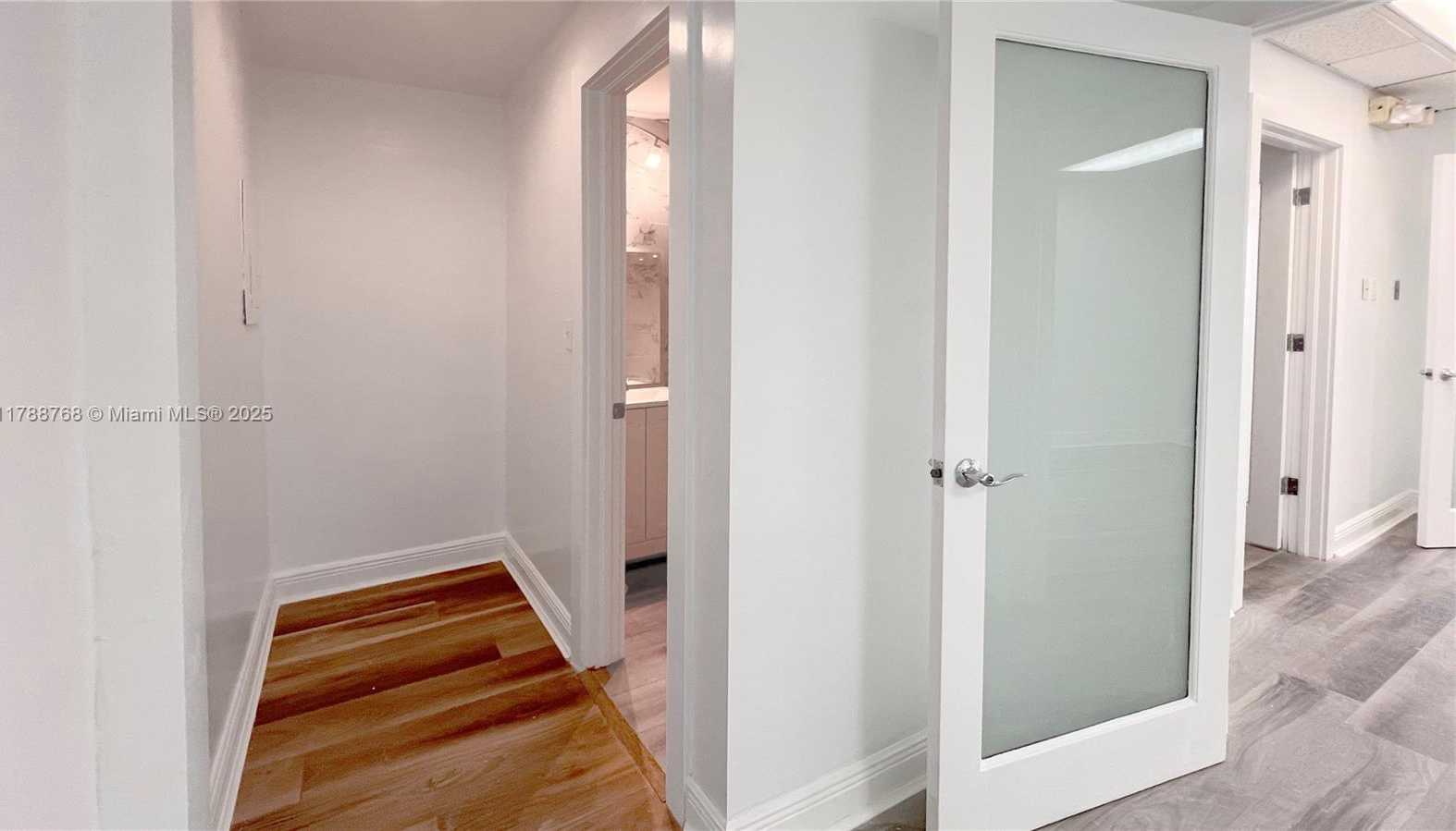 Small Image of 1111 KANE CONCOURSE, Bay Harbor Islands Number 18