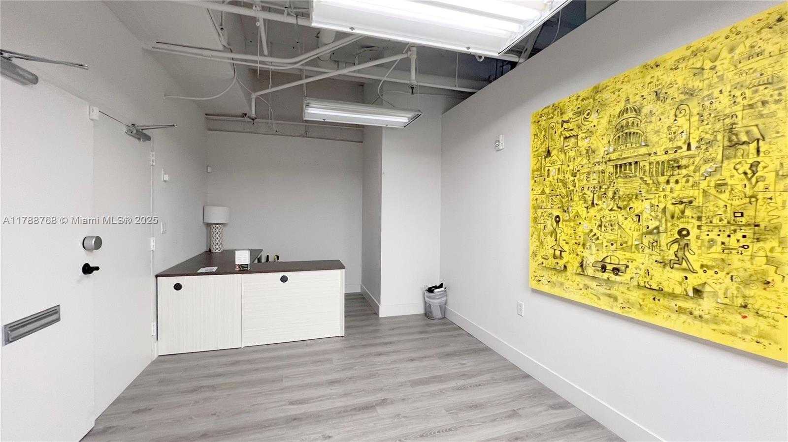Small Image of 1111 KANE CONCOURSE, Bay Harbor Islands Number 2