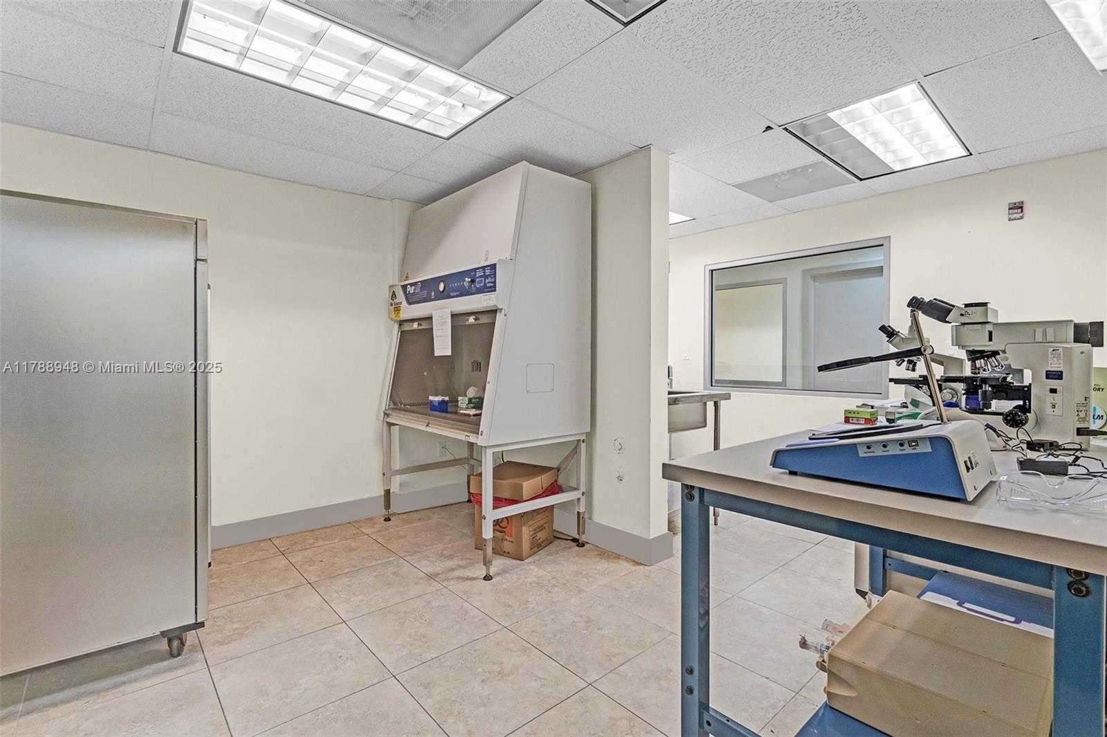 Small Image of Miami Gardens Number 12