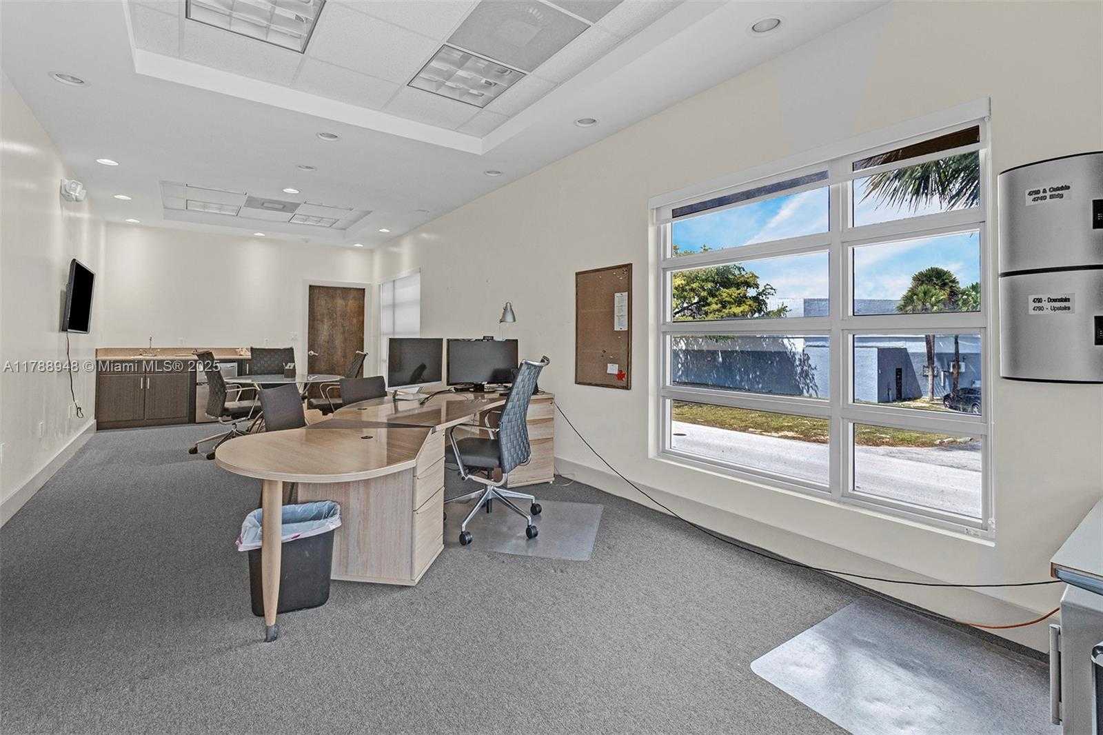 Small Image of Miami Gardens Number 21