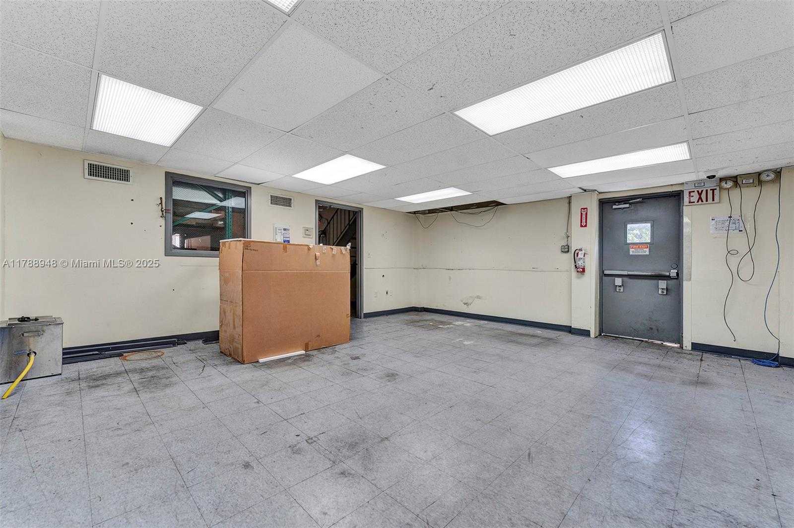 Small Image of Miami Gardens Number 28