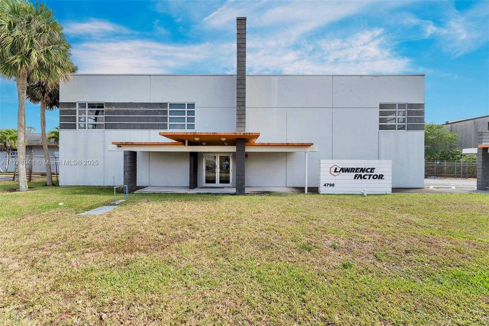 Small Image of Miami Gardens Number 3