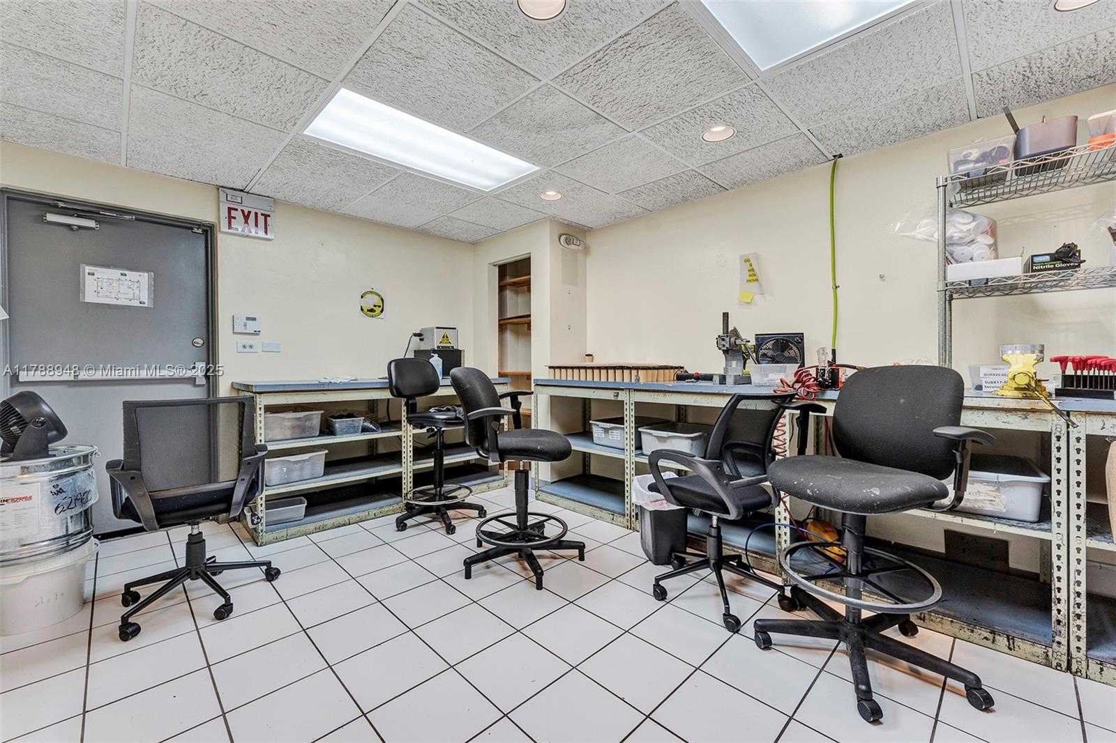 Small Image of Miami Gardens Number 44