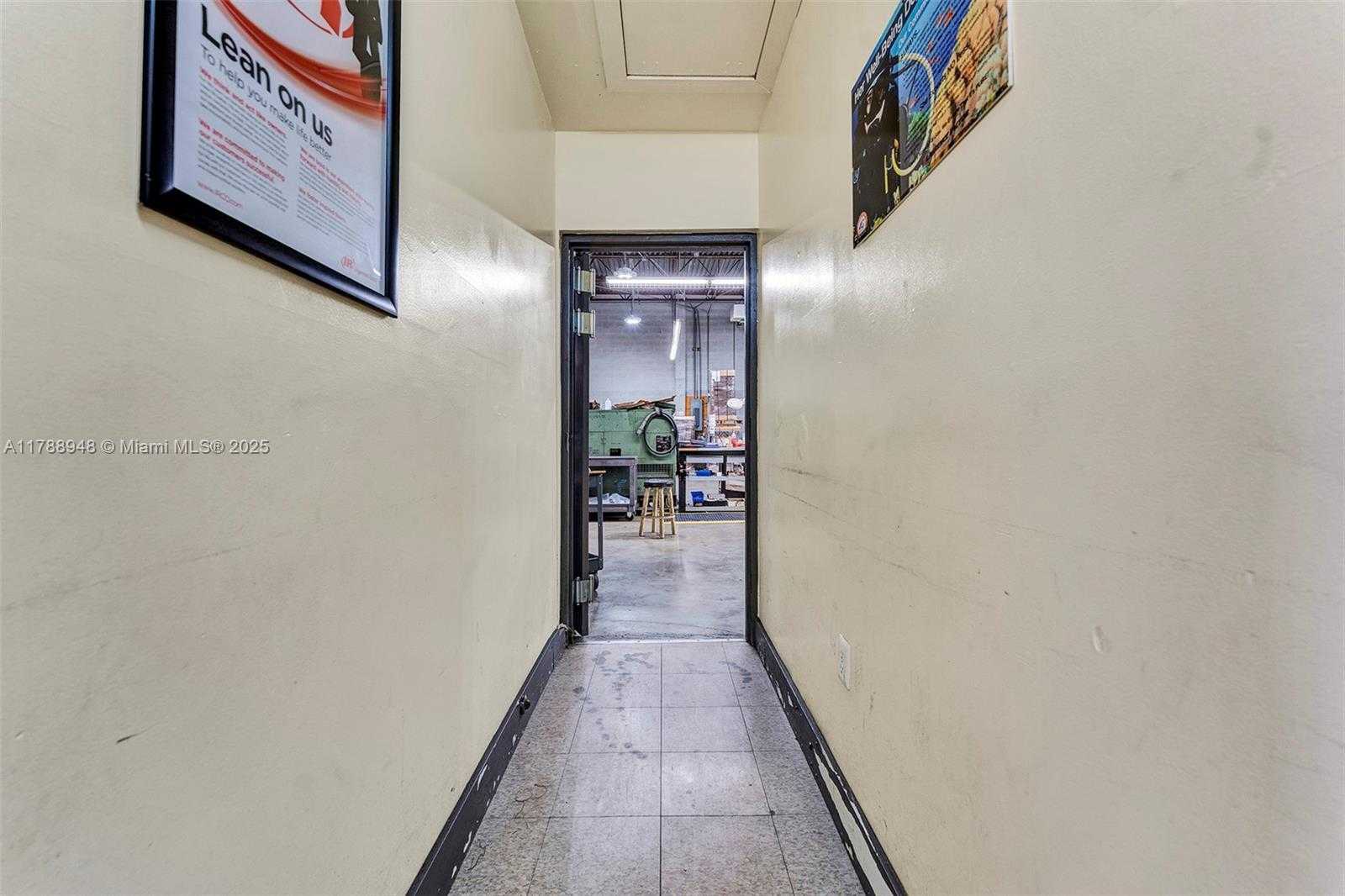 Small Image of Miami Gardens Number 62