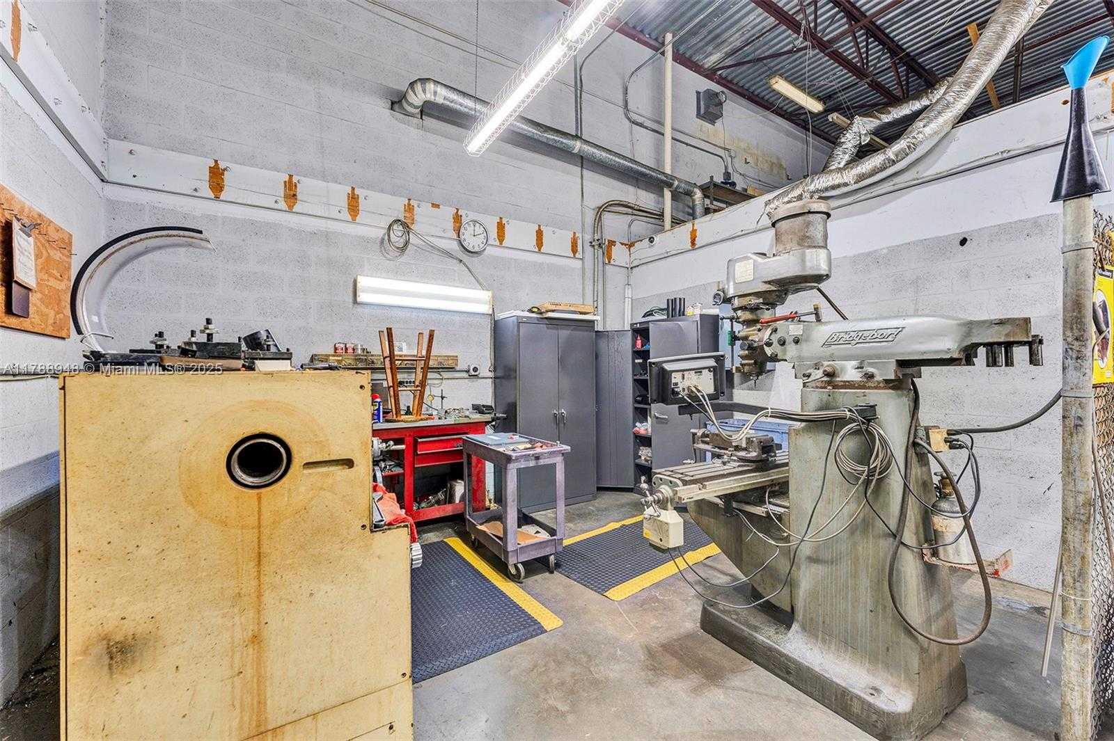 Small Image of Miami Gardens Number 66