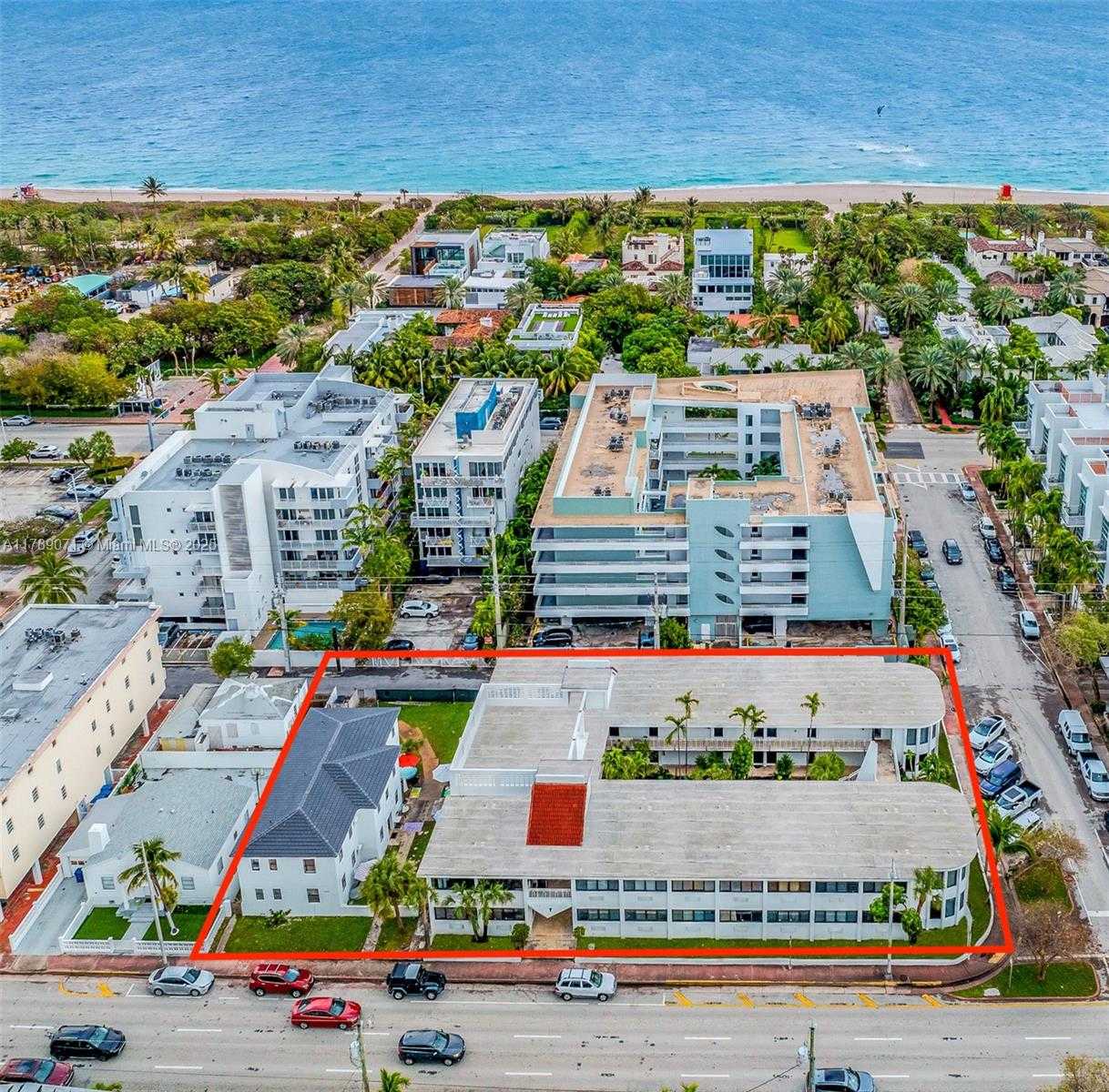 Small Image of 7825 HARDING AVE, Miami Beach Number 9