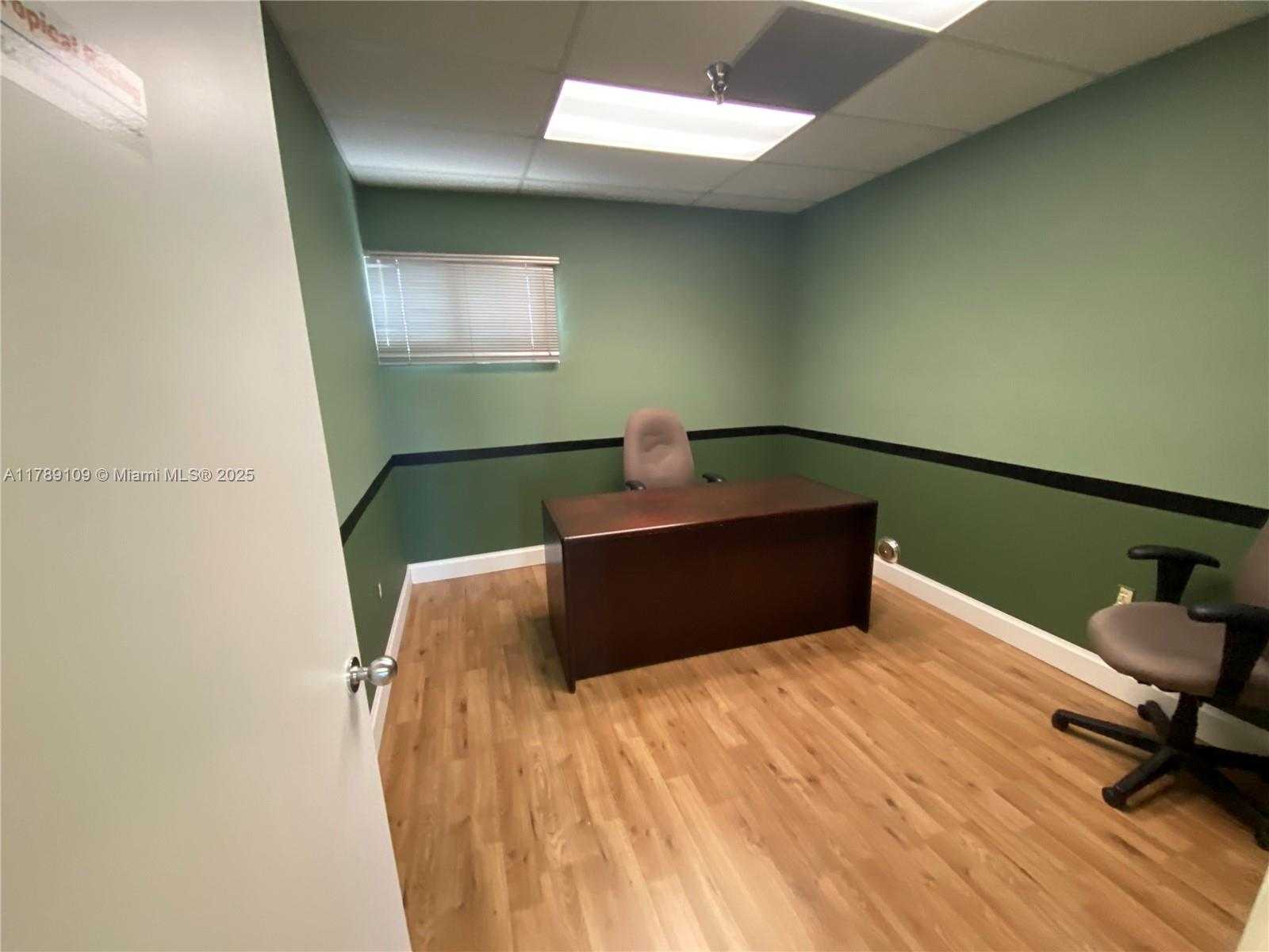 Small Image of 9070 KIMBERLY BLVD #55, Boca Raton Number 4