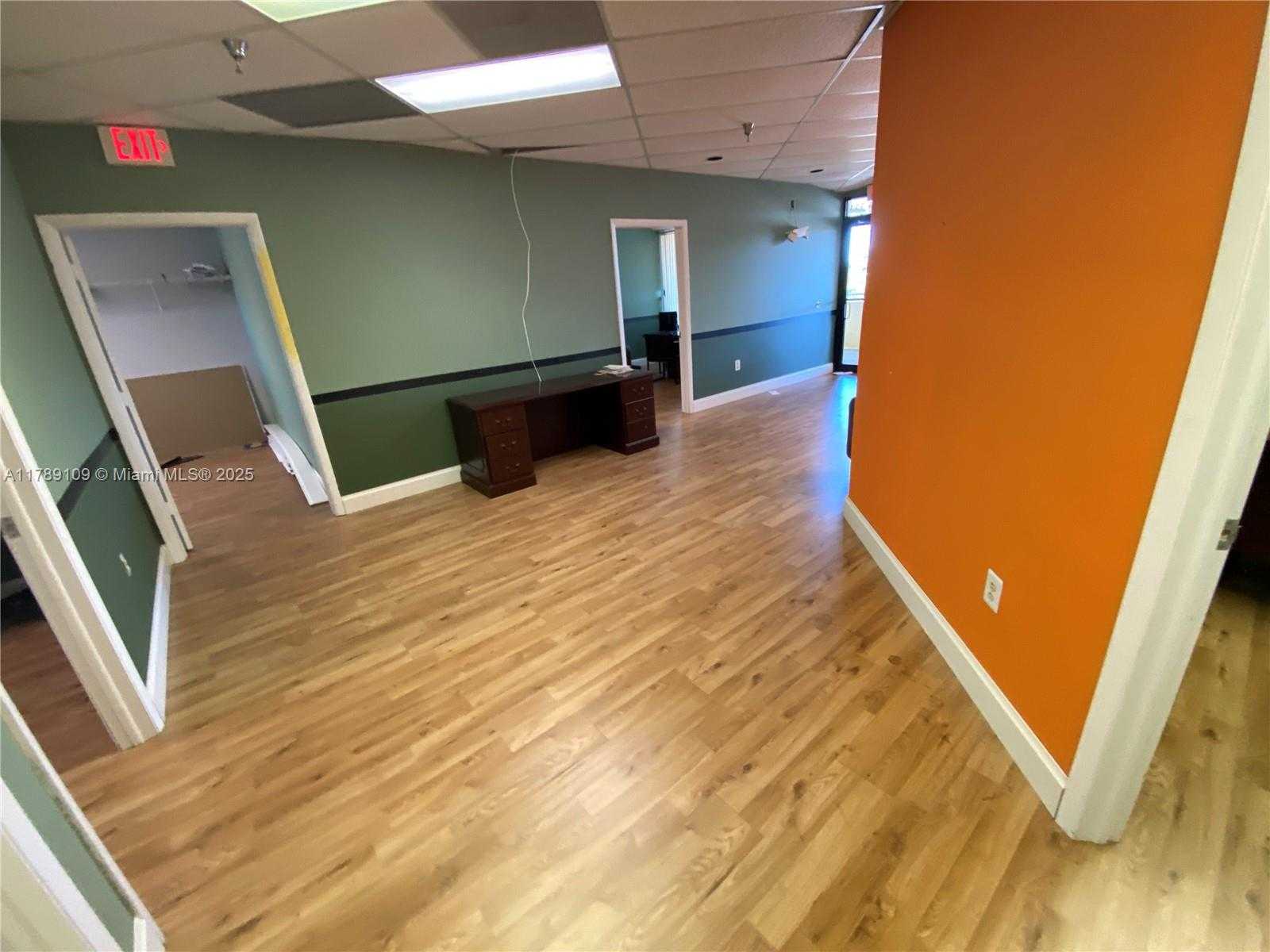 Small Image of 9070 KIMBERLY BLVD #55, Boca Raton Number 7
