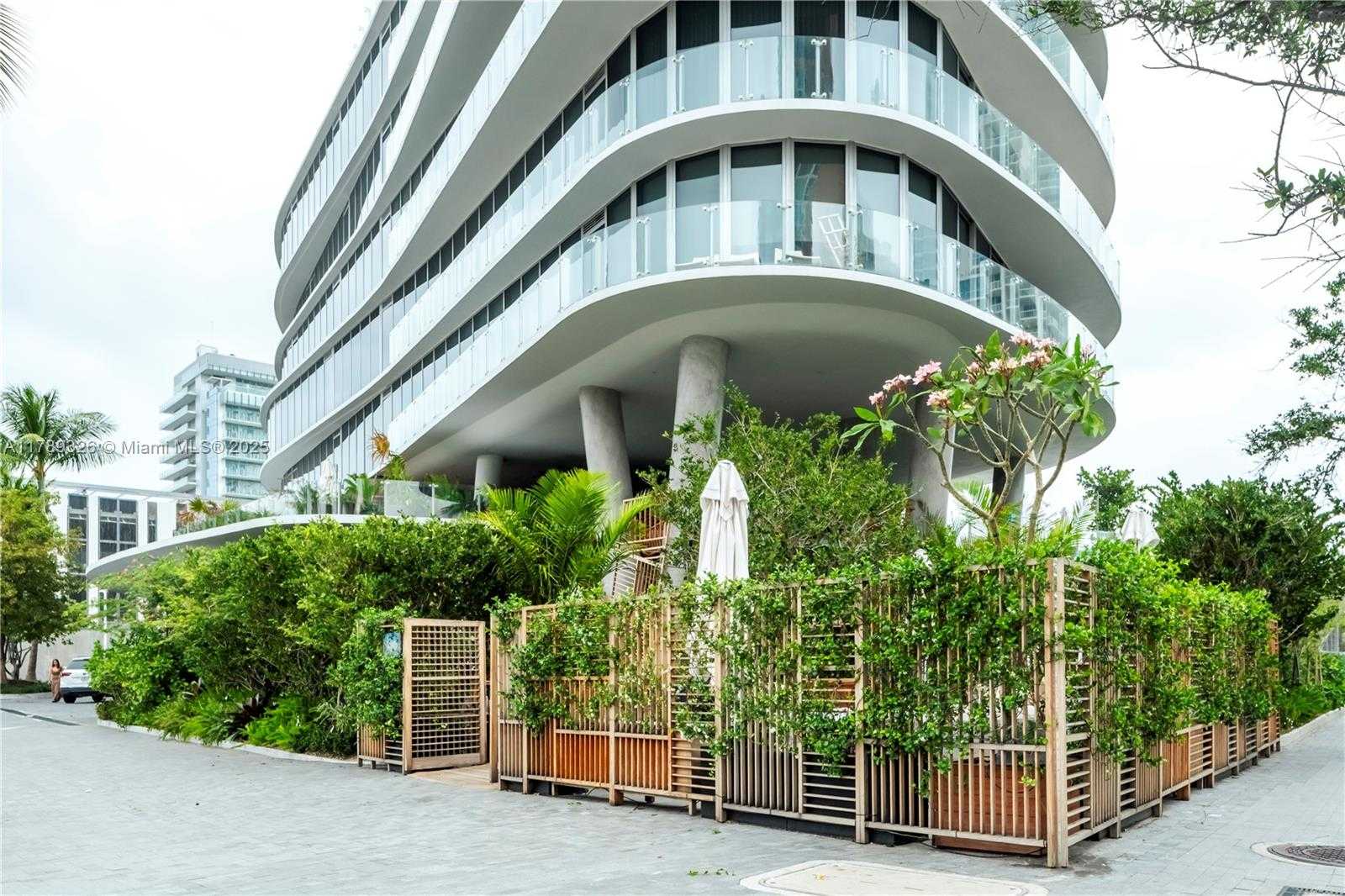 Small Image of 1 COLLINS AVE #CU3, Miami Beach Number 19